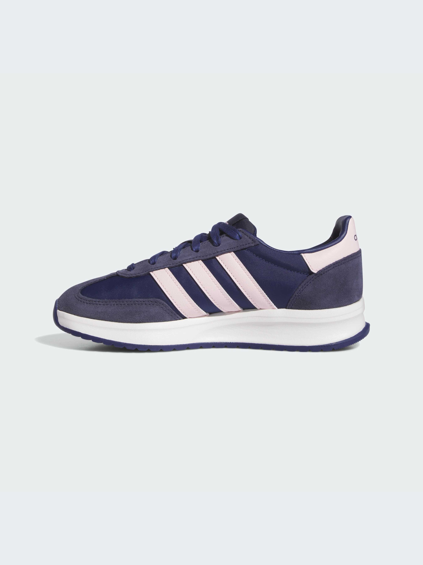 Кросівки Adidas модель IH8601 Кросівки Adidas модель IH8601 Фото
