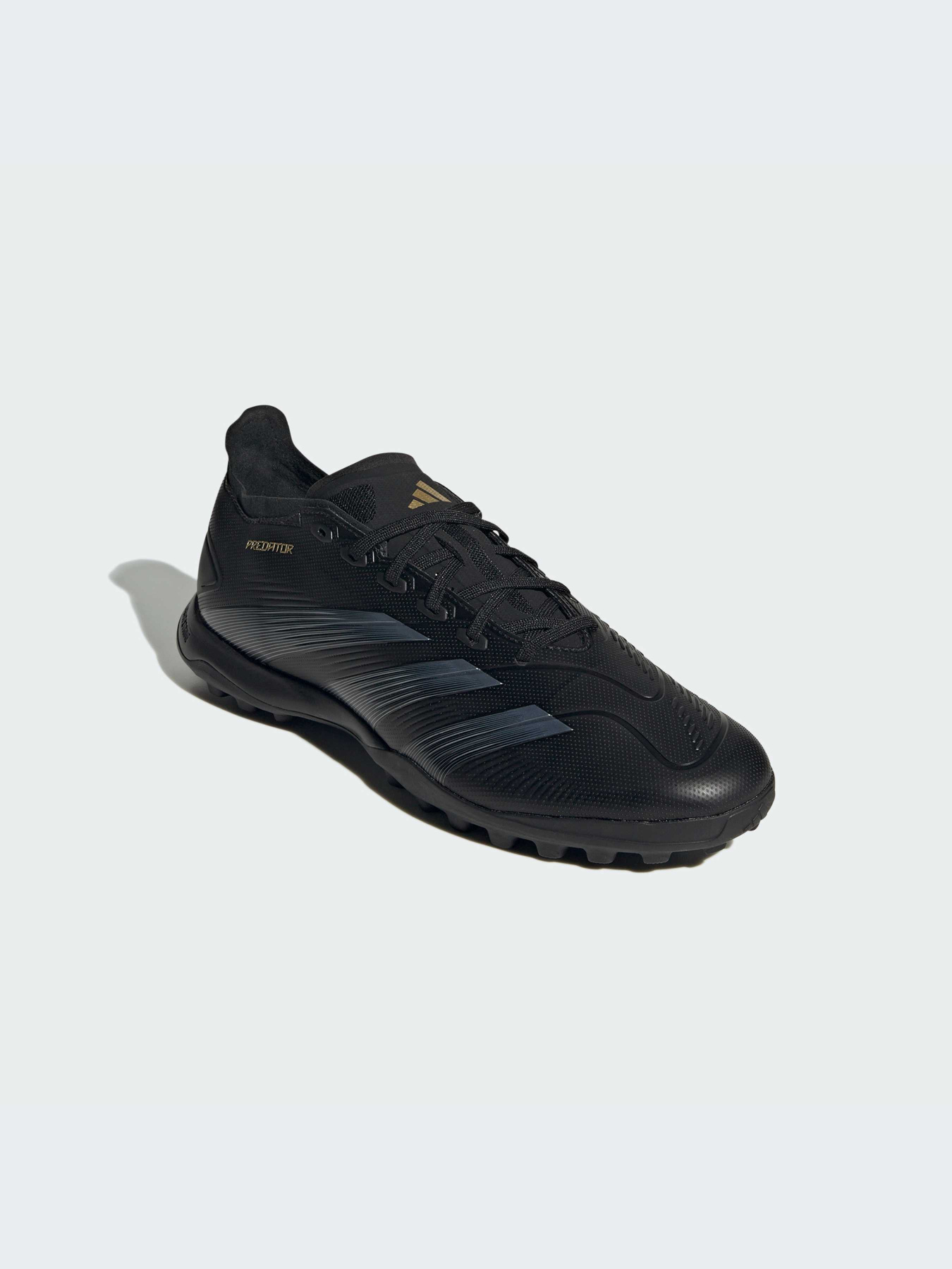 Кросівки Adidas Predator модель IF6377 Фото