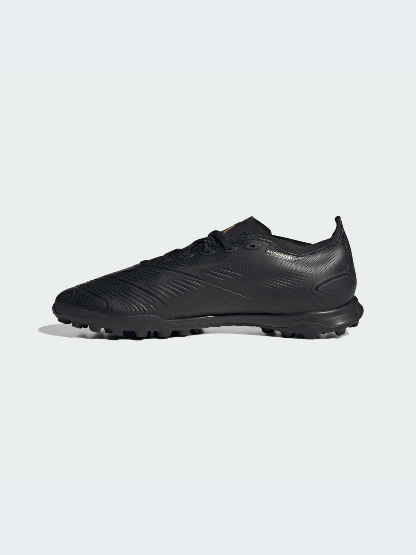Кросівки Adidas Predator модель IF6377 Фото