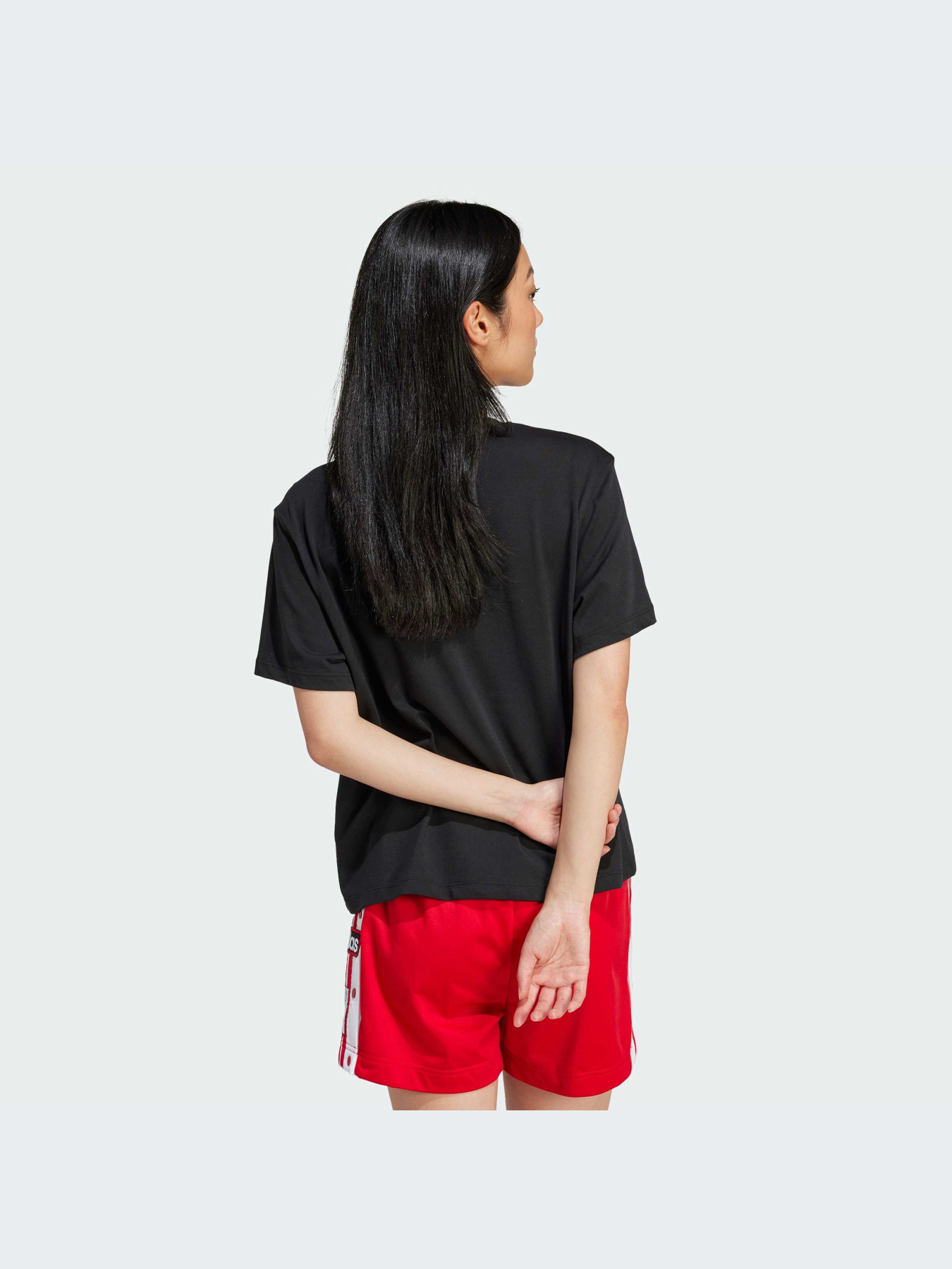 Футболки і поло Adidas Adicolor модель IU2422 Футболки і поло Adidas Adicolor модель IU2422 Фото