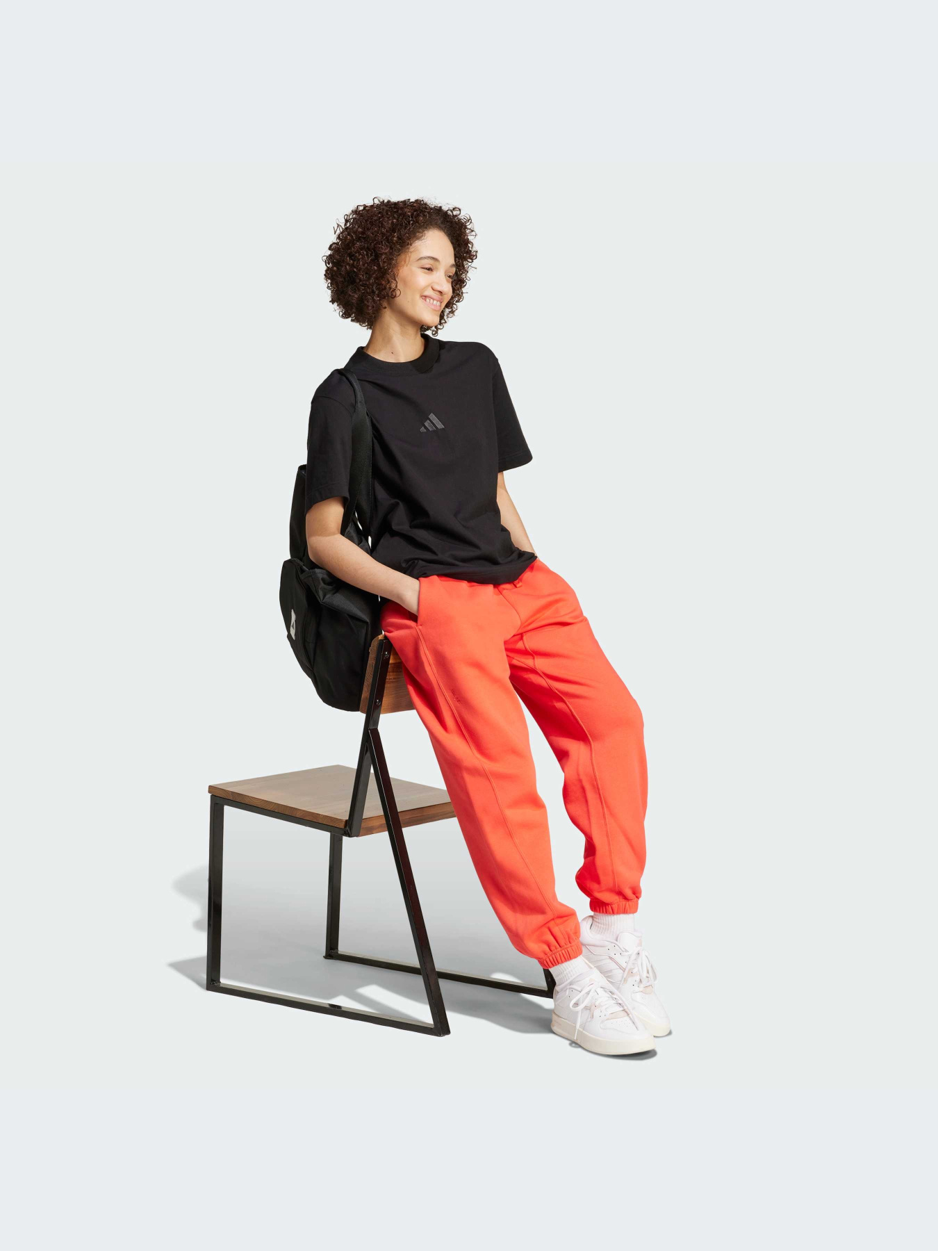 Футболки і поло Adidas модель IX3808 Футболки і поло Adidas модель IX3808 Фото