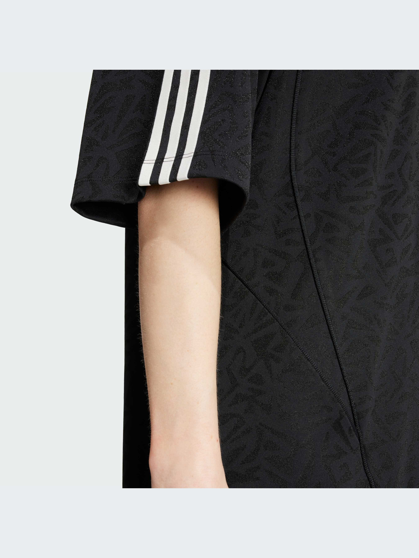 Сукні Adidas модель IW5481 Сукні Adidas модель IW5481 Фото