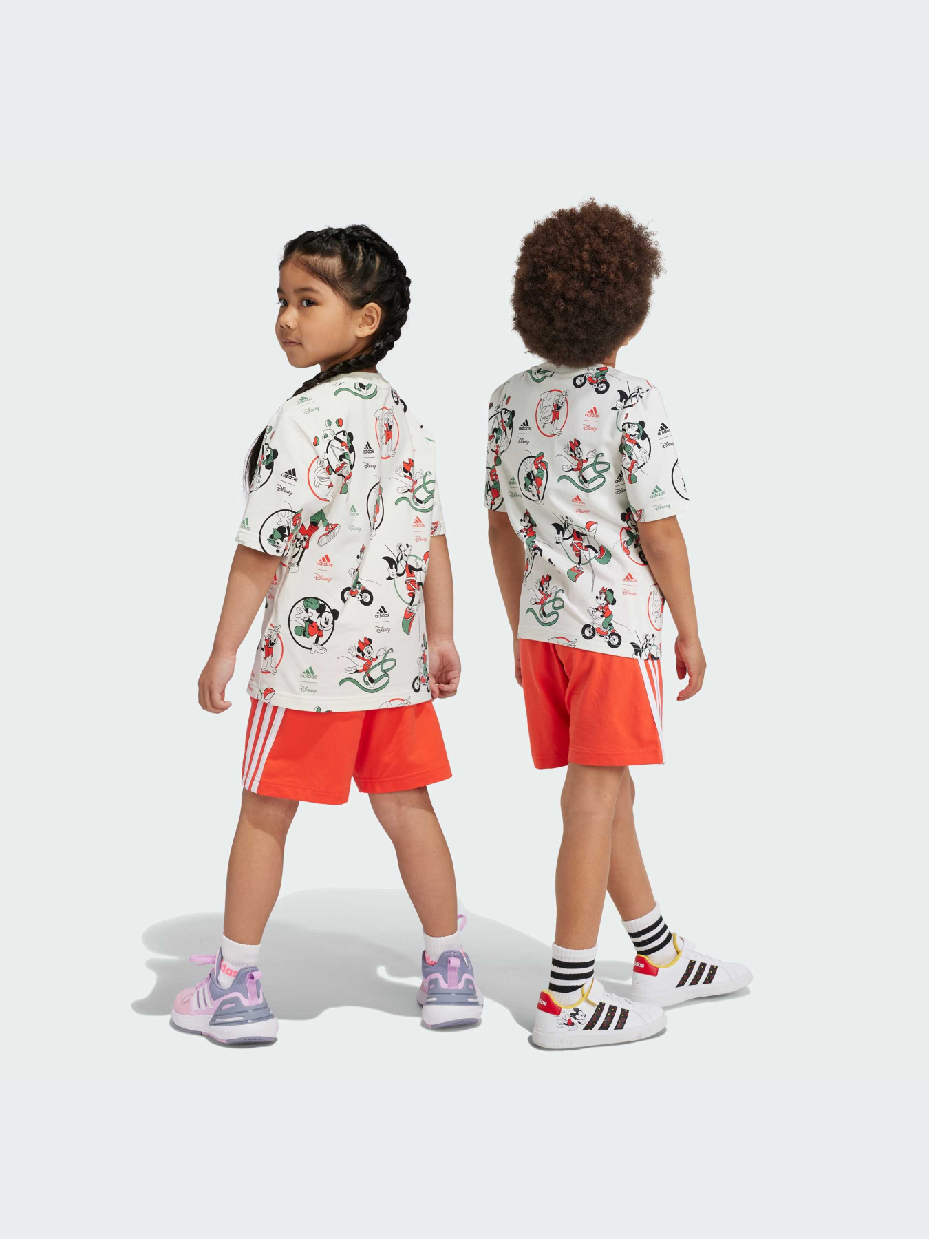 Костюмы Adidas x Disney модель IW0669 Костюмы Adidas x Disney модель IW0669 Фото