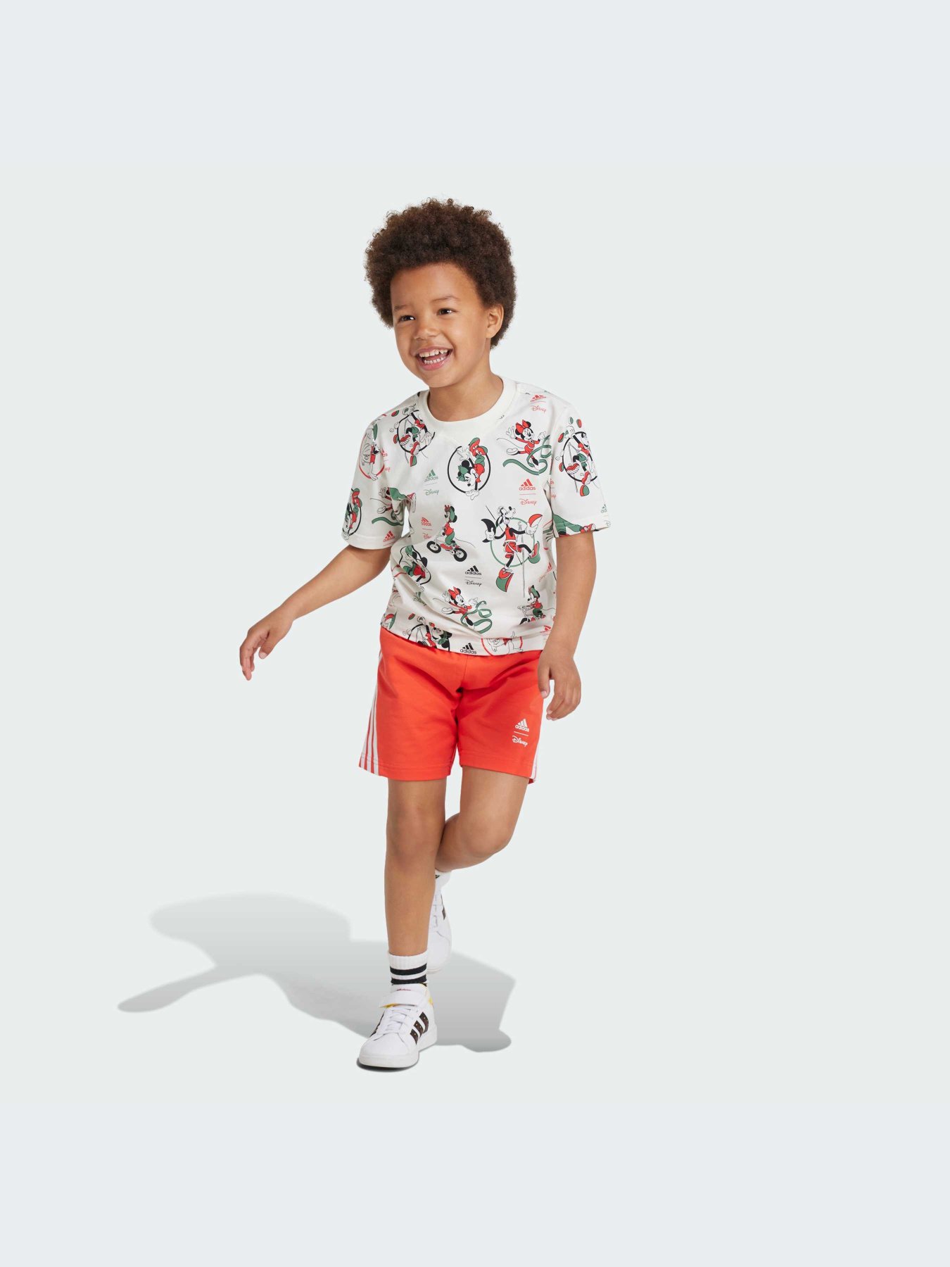 Костюмы Adidas x Disney модель IW0669 Костюмы Adidas x Disney модель IW0669 Фото