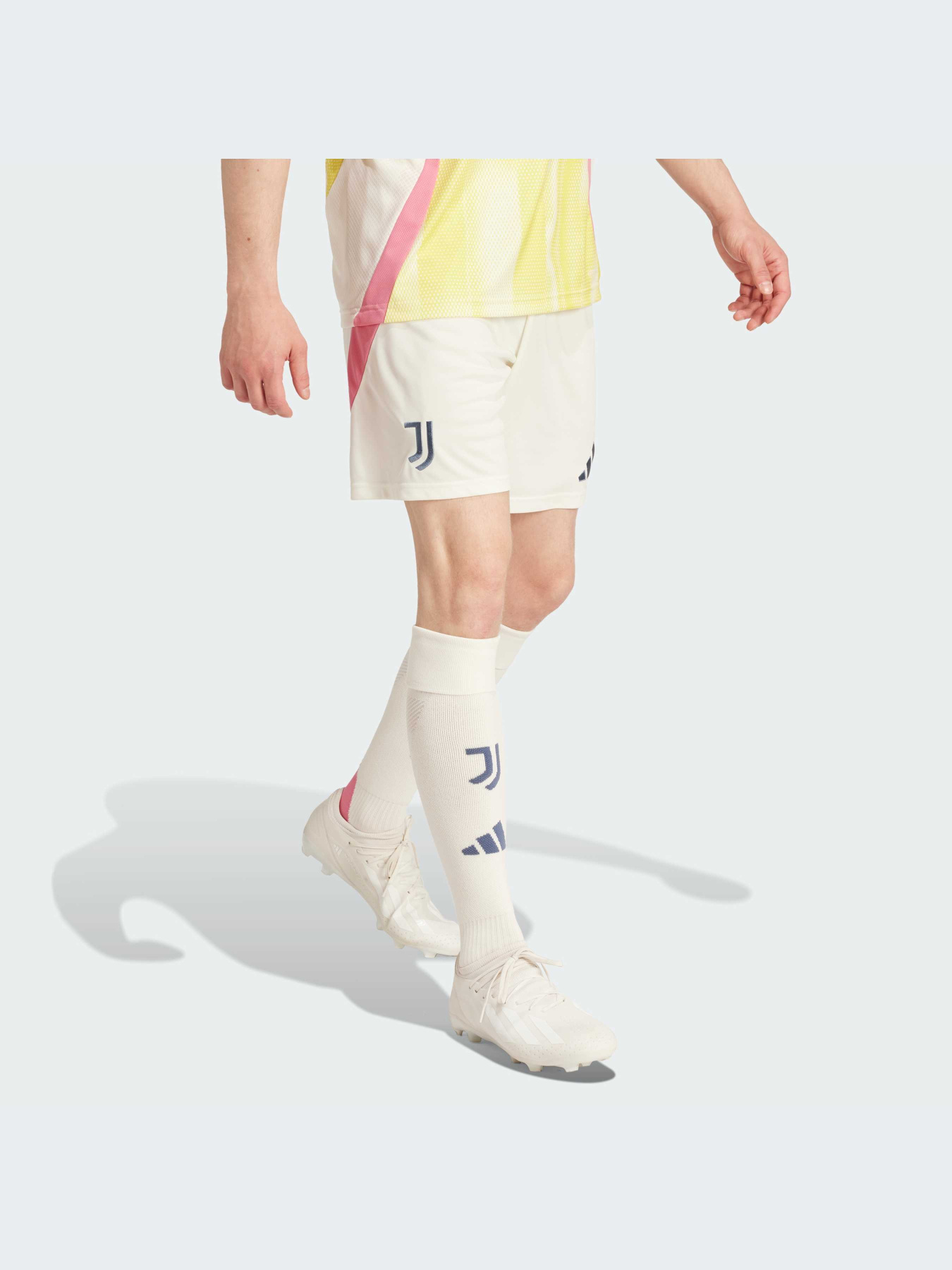 Шорты Adidas модель IS7998 Шорты Adidas модель IS7998 Фото