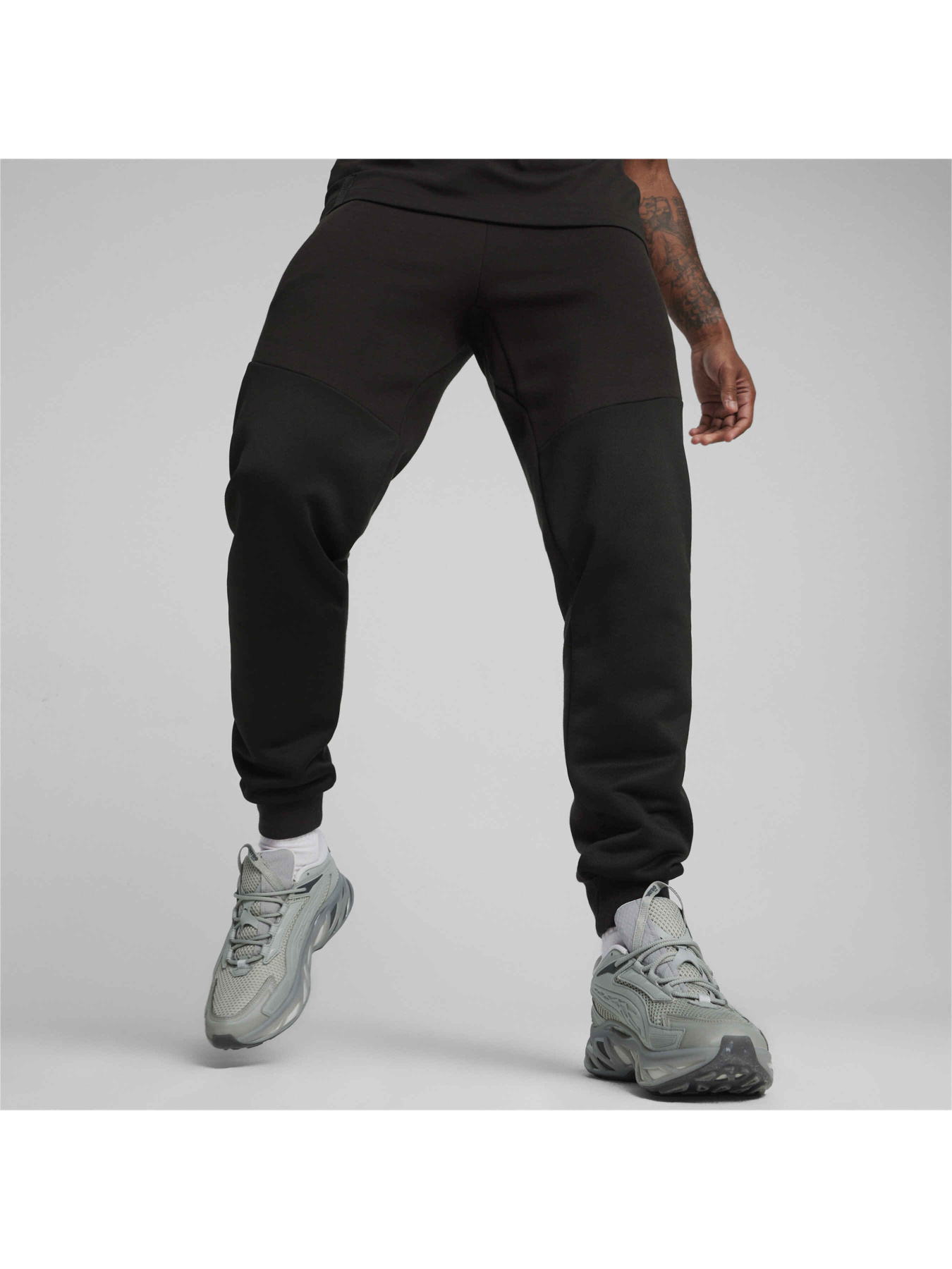Штани PUMA Tech Sweatpants модель 624383 Фото