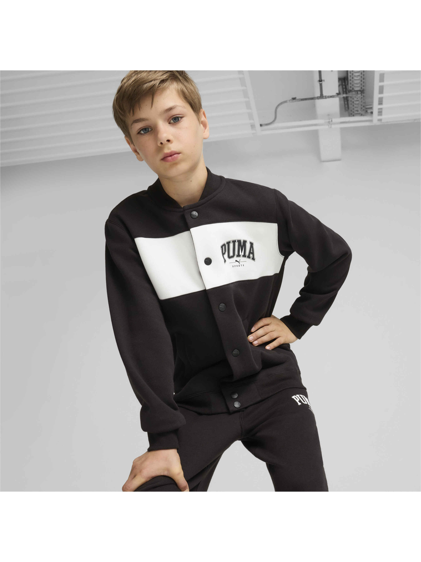 Куртки та дублянки PUMA Squad Bomber Jacket Fl модель 682776 Фото