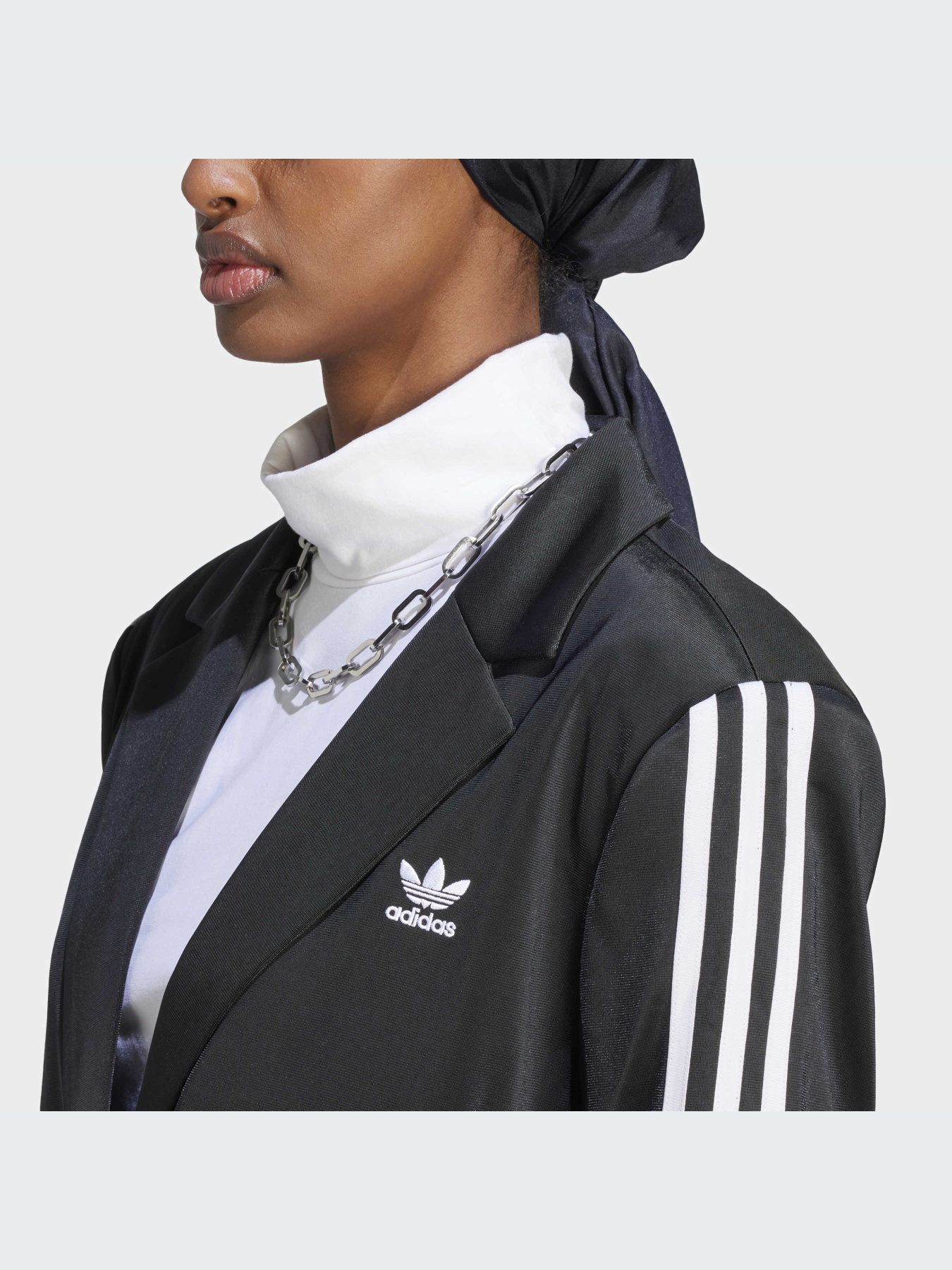 Піджаки Adidas модель IK0440 Піджаки Adidas модель IK0440 Фото