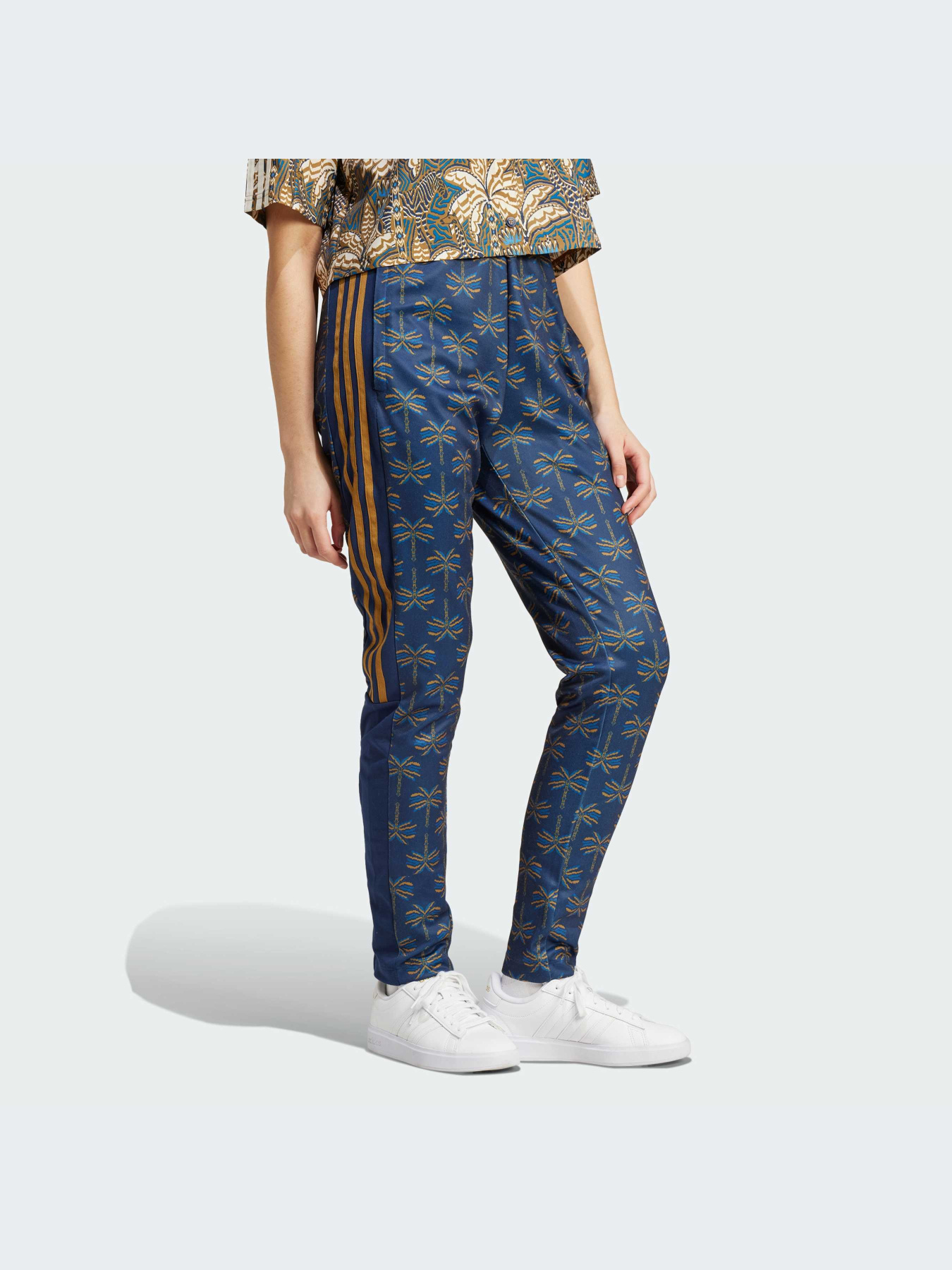 Брюки Adidas Tiro модель IV9754 Брюки Adidas Tiro модель IV9754 Фото