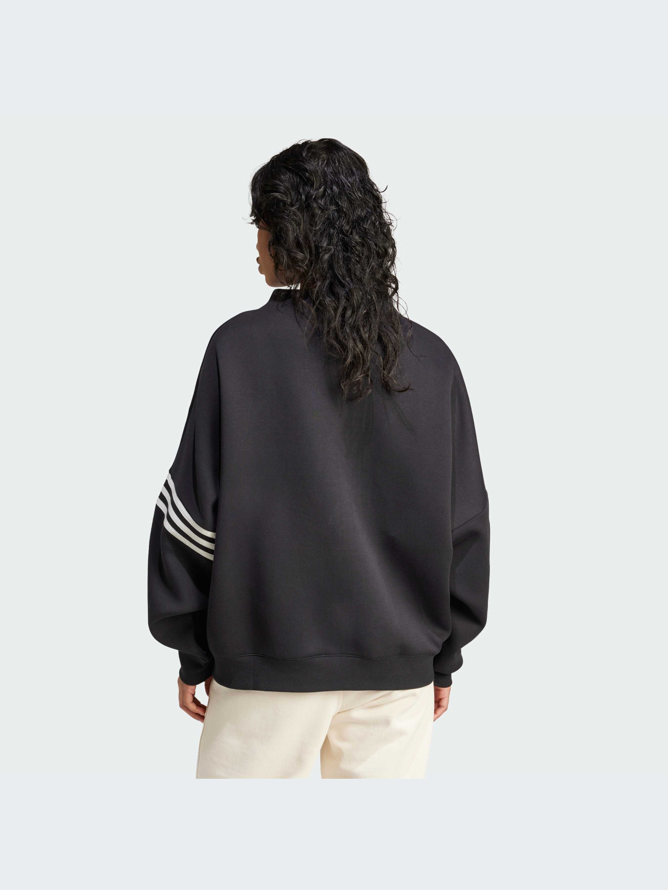 Худи и свитшоты Adidas модель IW3430 Худи и свитшоты Adidas модель IW3430 Фото