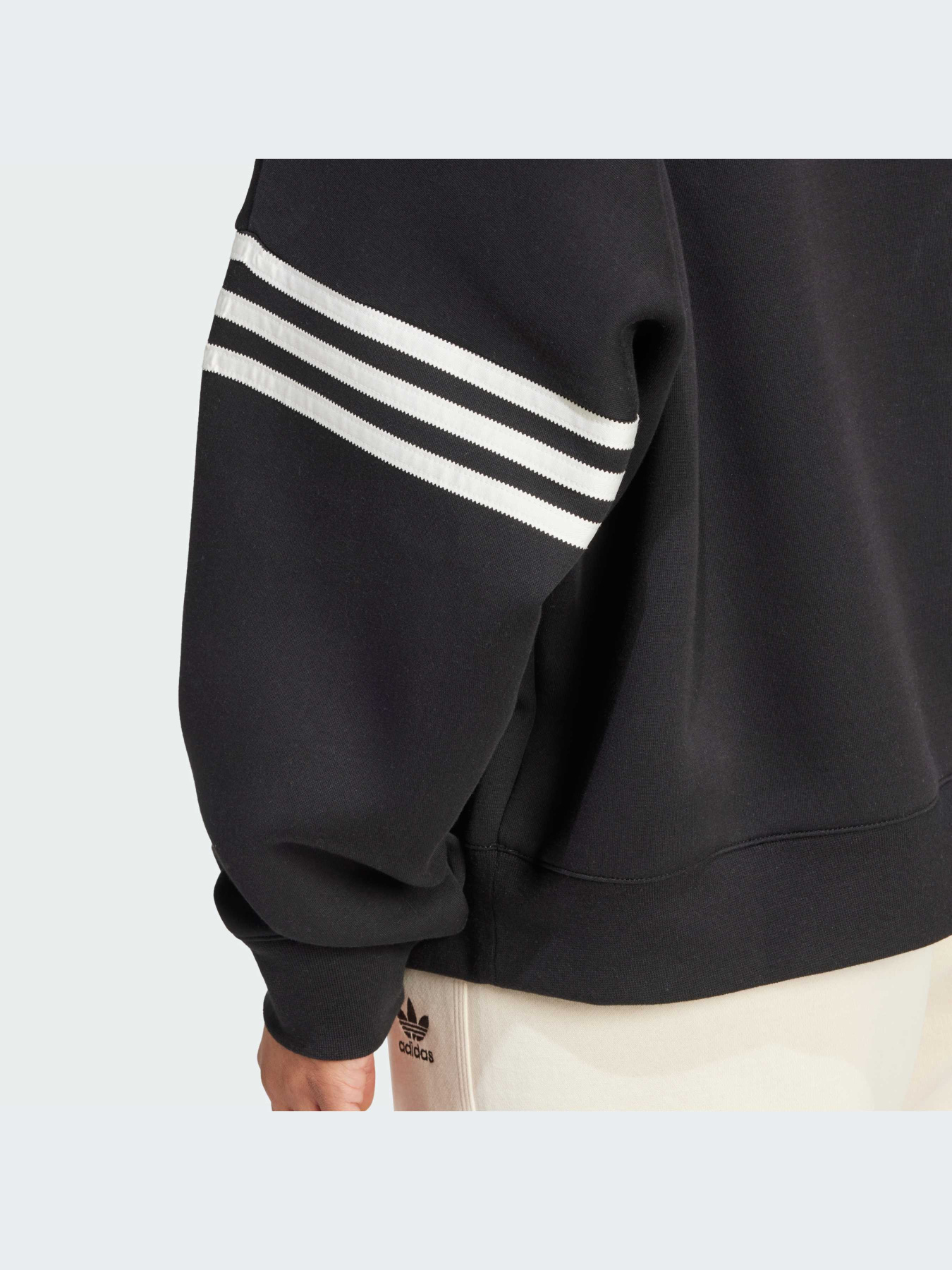 Худи и свитшоты Adidas модель IW3430 Худи и свитшоты Adidas модель IW3430 Фото