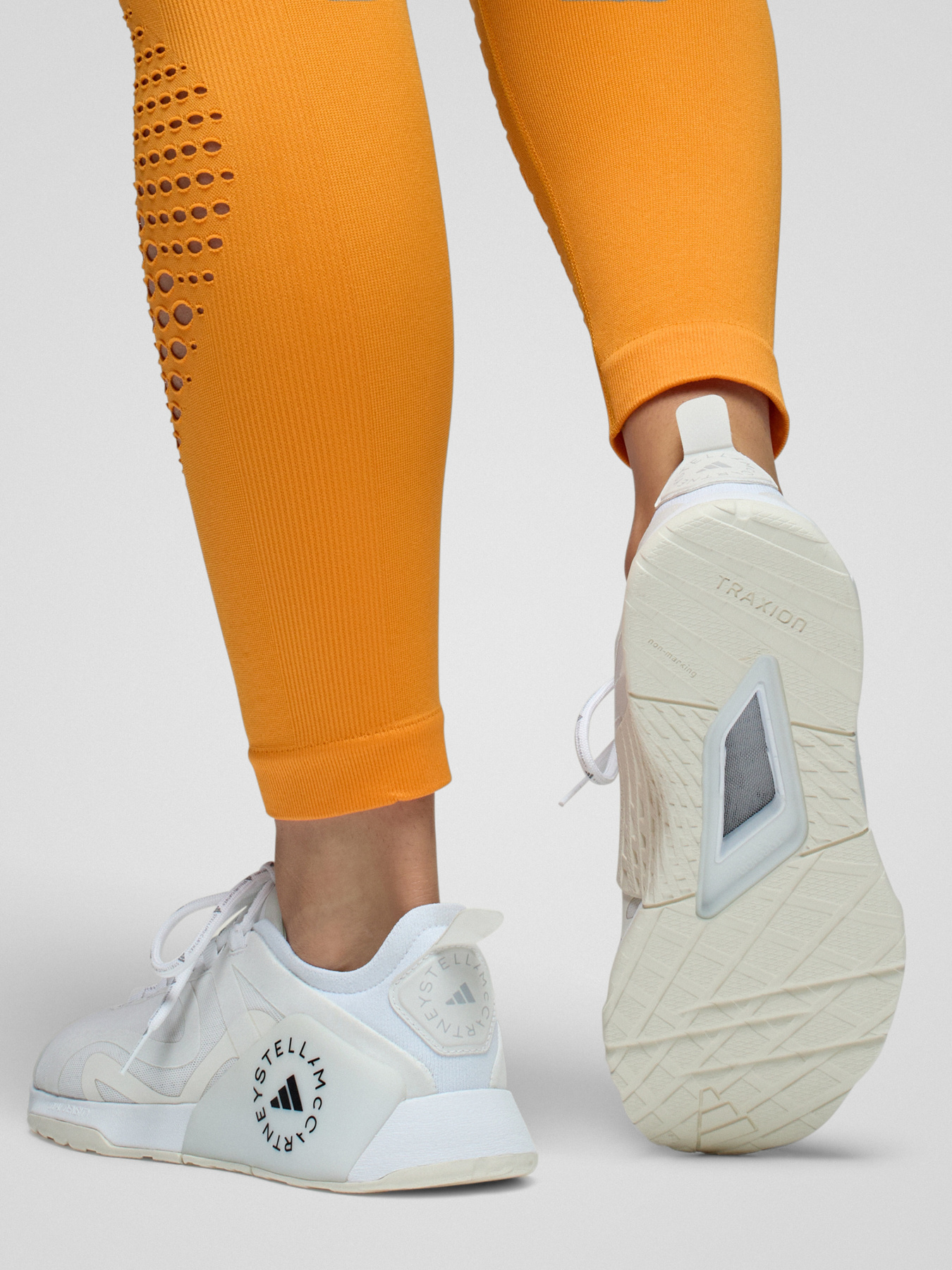 Кросівки Adidas модель IH0109 Фото