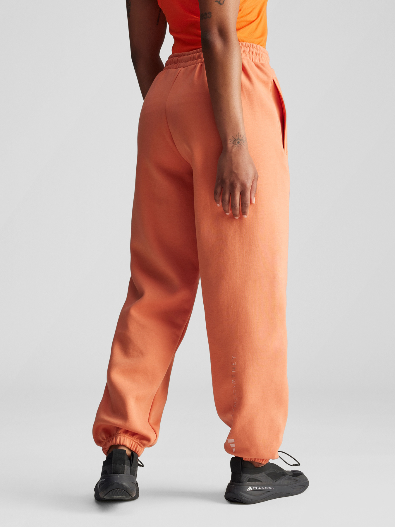Штани Adidas модель IW9855 Штани Adidas модель IW9855 Фото
