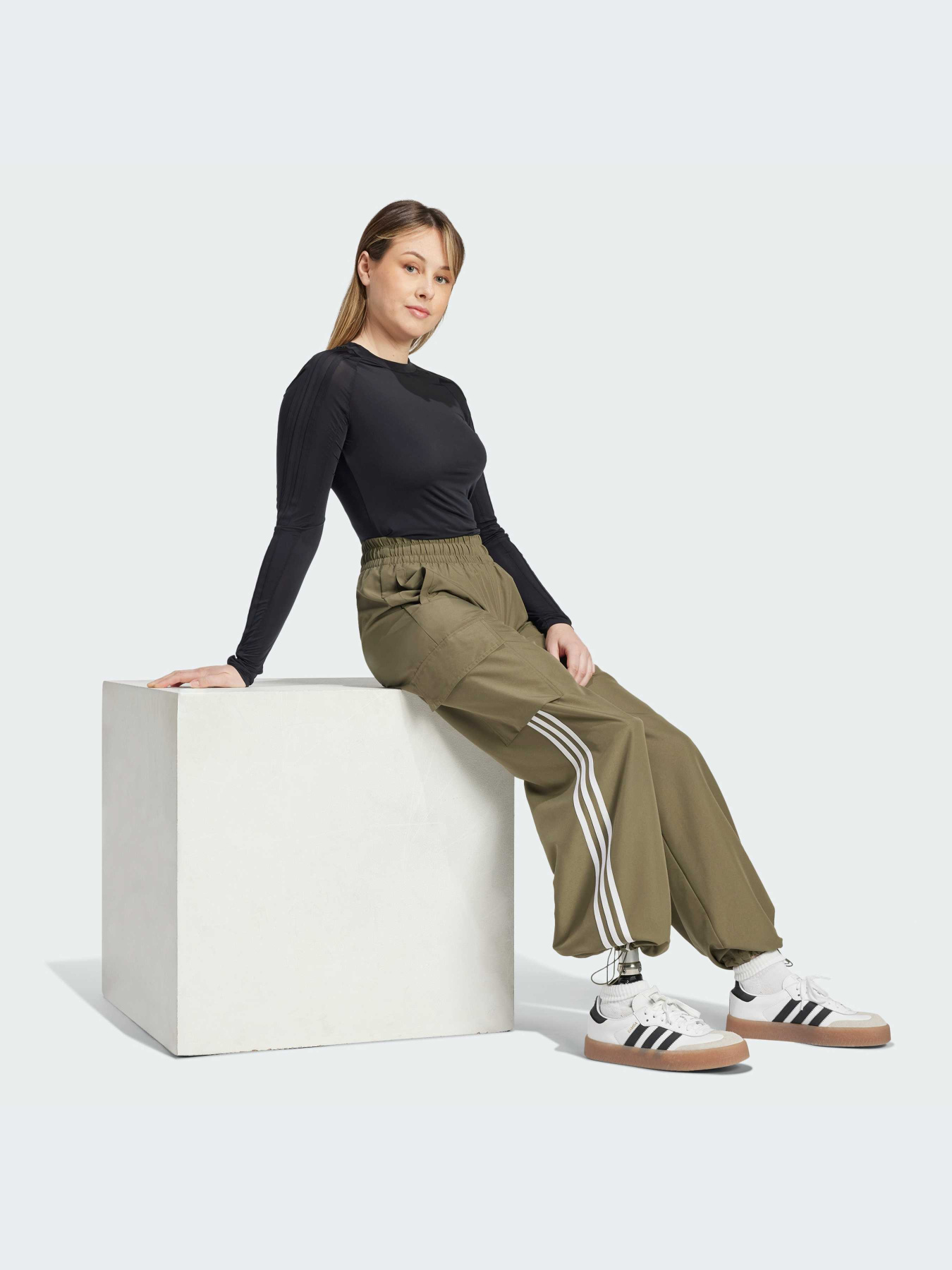 Худі та світшоти Adidas 3 Stripes модель IZ4942 Худі та світшоти Adidas 3 Stripes модель IZ4942 Фото
