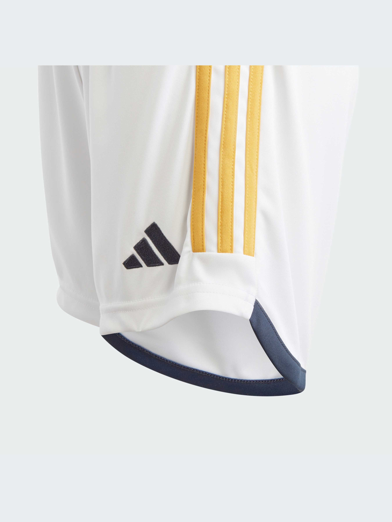 Шорты Adidas модель IB0007 Фото