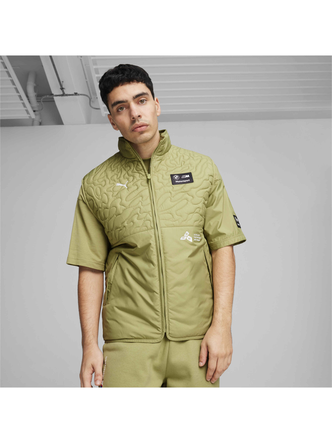 Куртки и дубленки PUMA Bmw Mms Statement Vest модель 627287 Фото