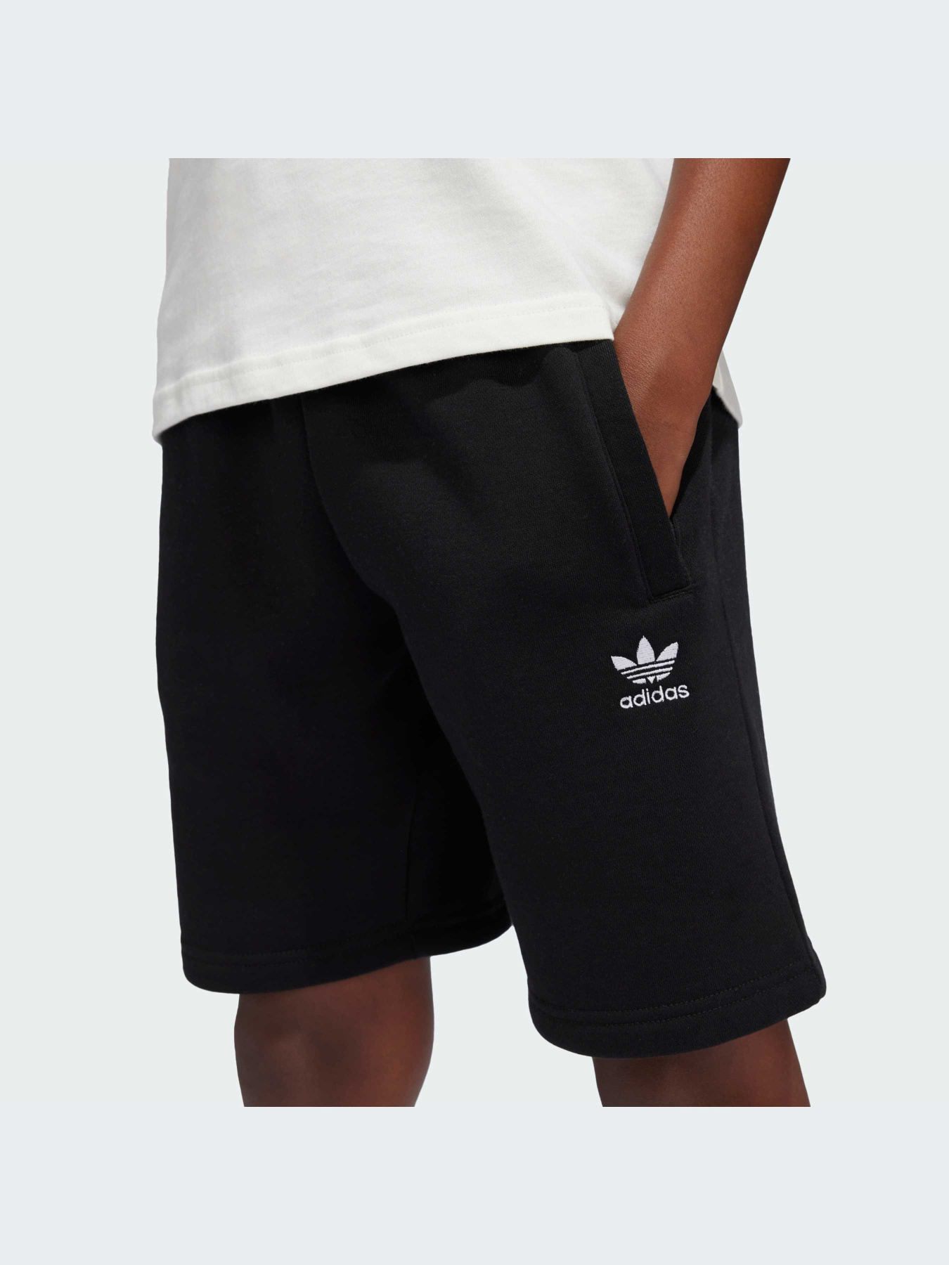 Шорты Adidas модель IW3499 Шорты Adidas модель IW3499 Фото