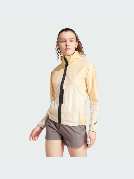 Куртки та дублянки Adidas модель IN2908 Фото