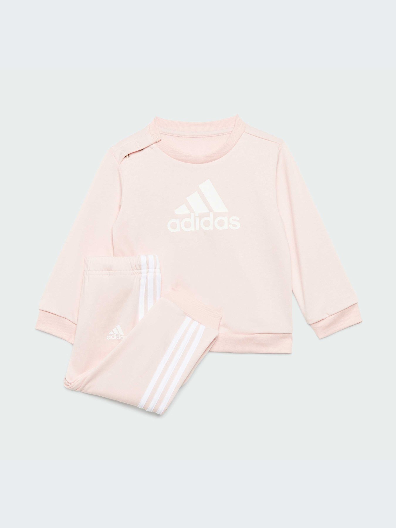 Костюмы Adidas модель IZ4982 Костюмы Adidas модель IZ4982 Фото