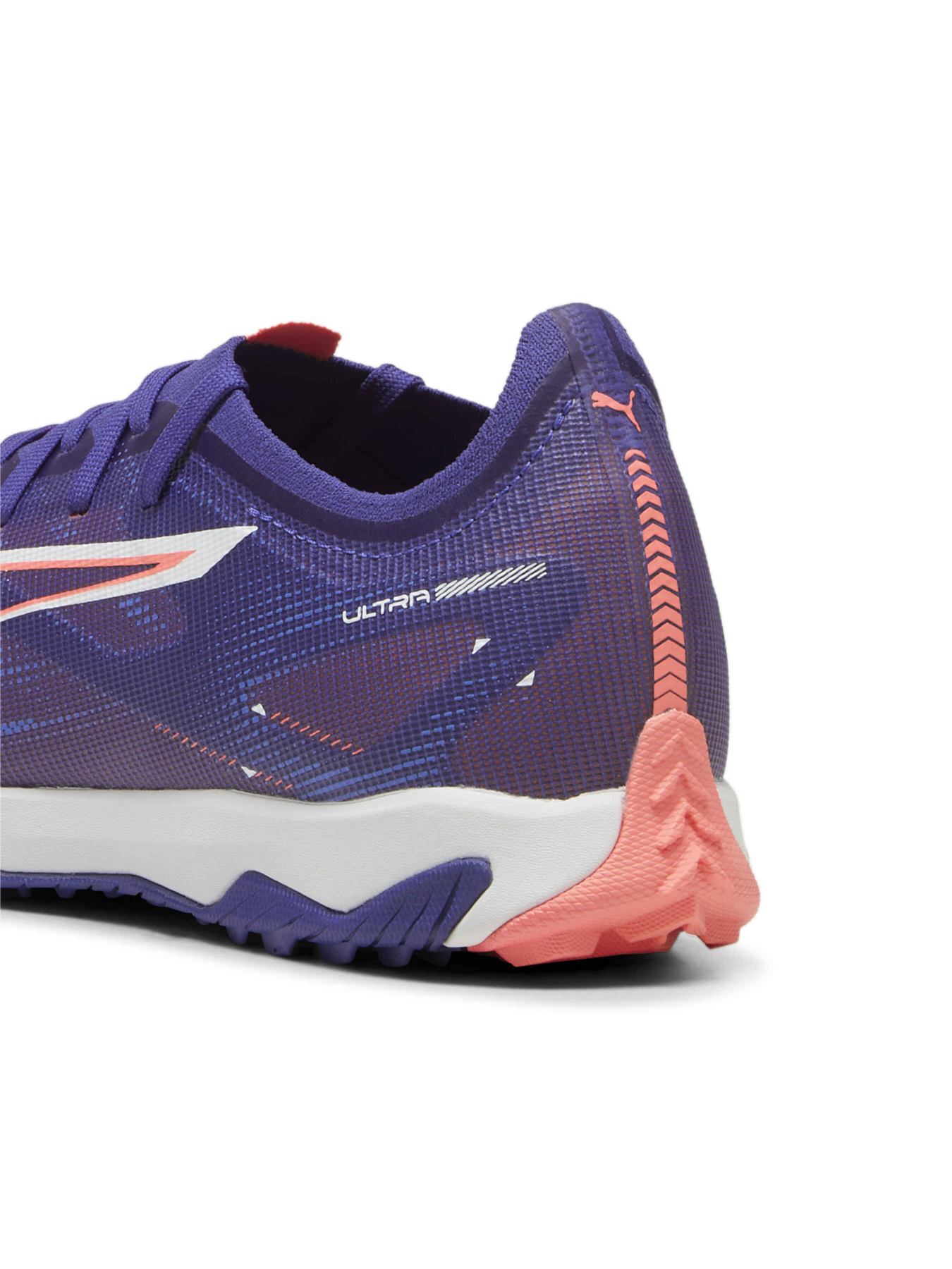 Кросівки PUMA Ultra 5 Match Tt модель 107892 Фото