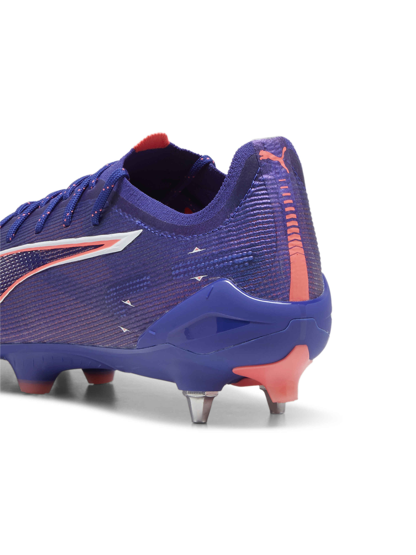Кросівки PUMA Ultra 5 Ultimate Mxsg модель 107883 Кросівки PUMA Ultra 5 Ultimate Mxsg модель 107883 Фото