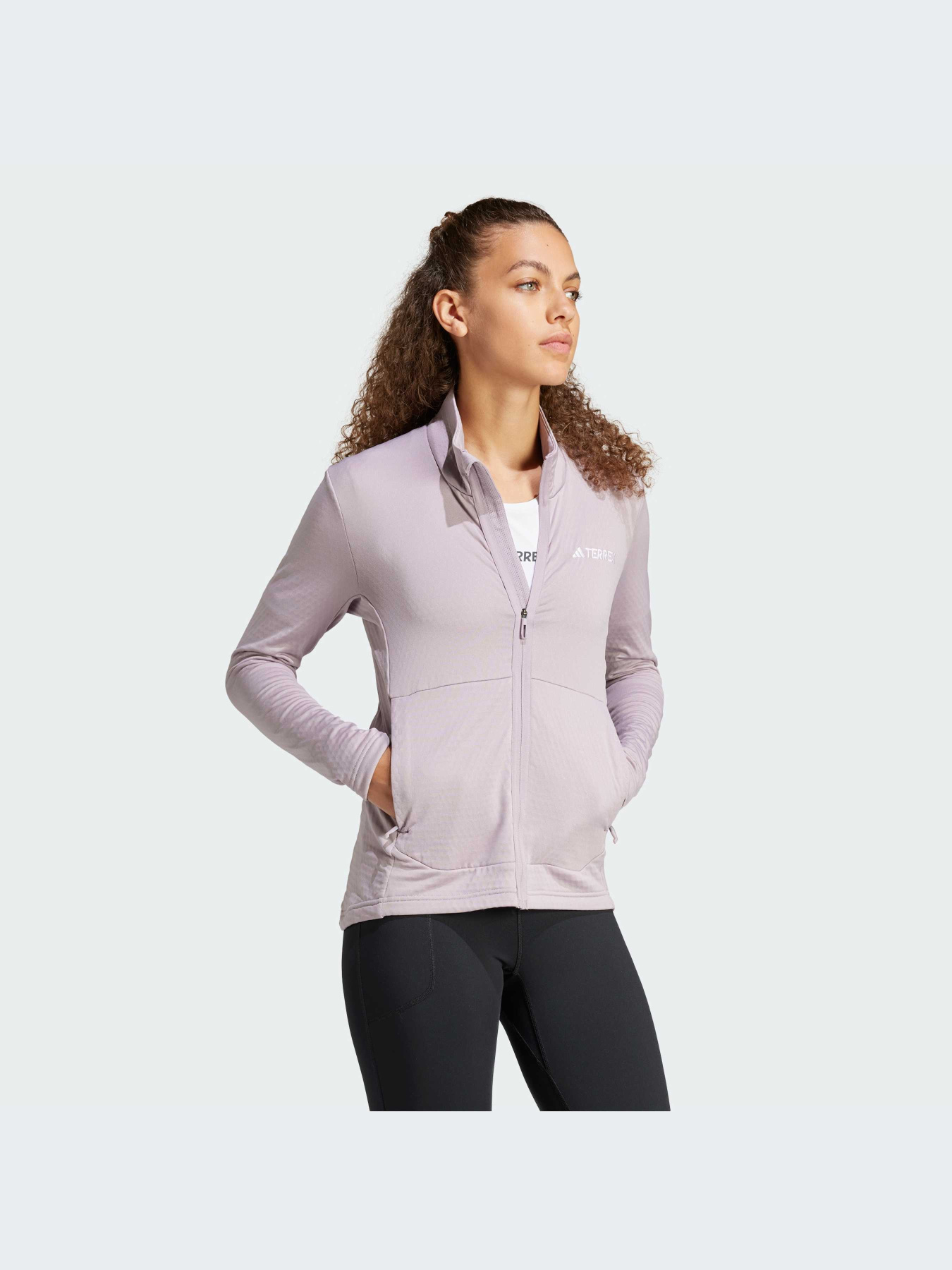 Худи и свитшоты Adidas модель IQ3747 Фото