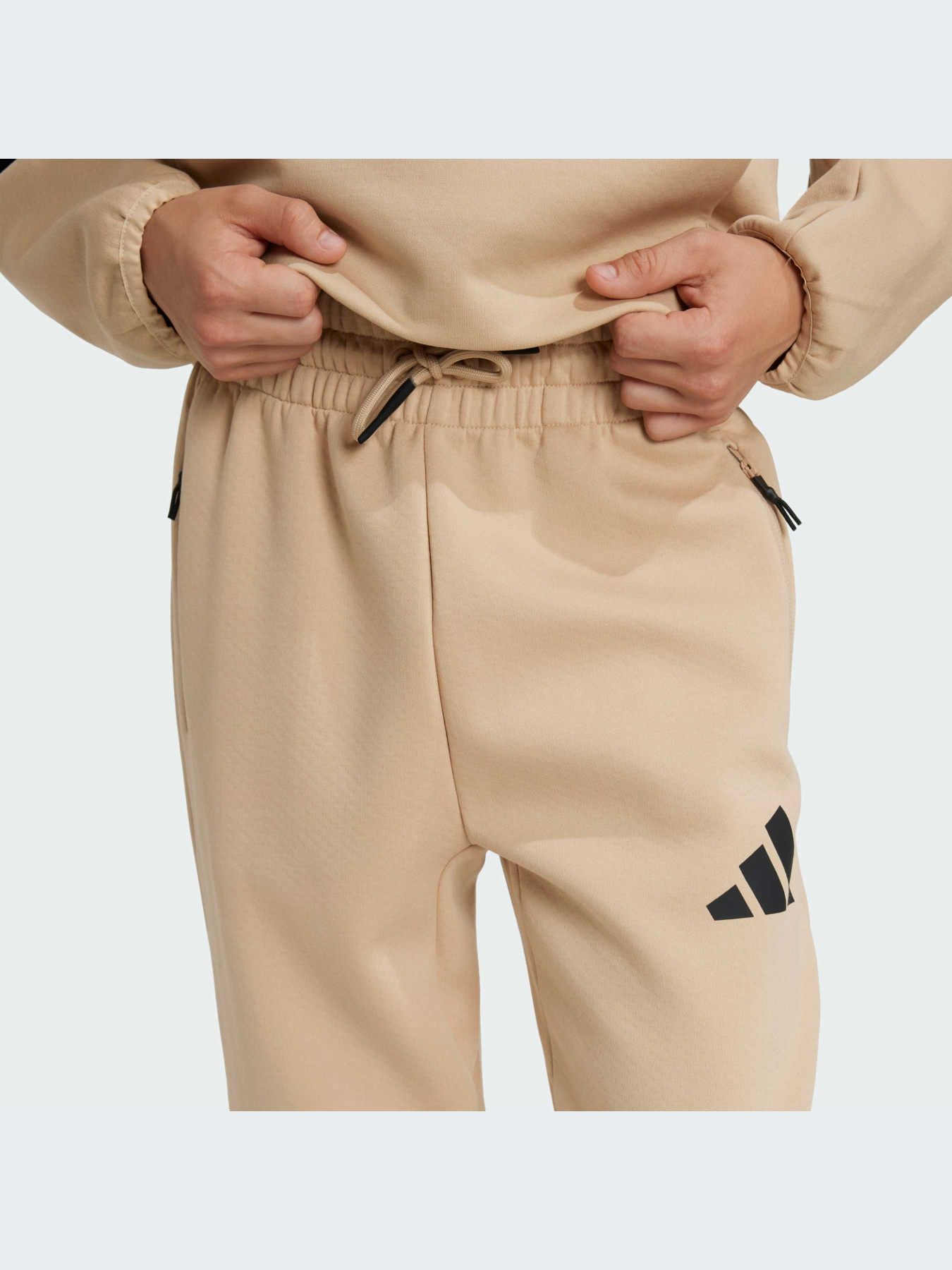 Штани Adidas ZNE модель JF2492 Штани Adidas ZNE модель JF2492 Фото