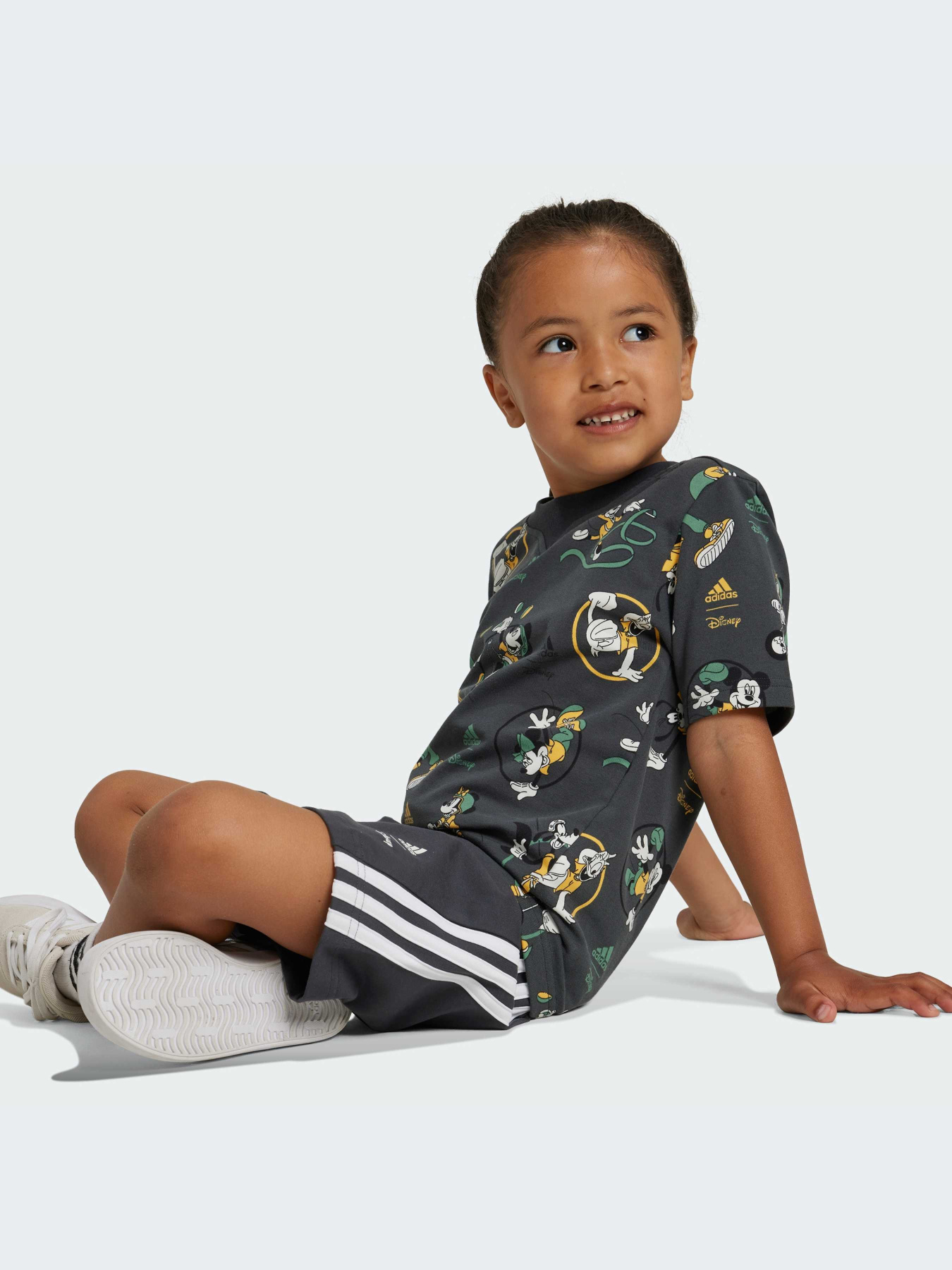 Костюмы Adidas x Disney модель IV9630 Костюмы Adidas x Disney модель IV9630 Фото