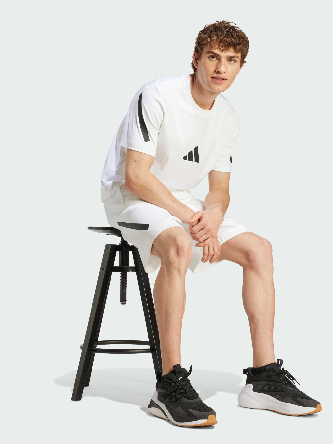 Шорти Adidas ZNE модель JJ4893 Фото