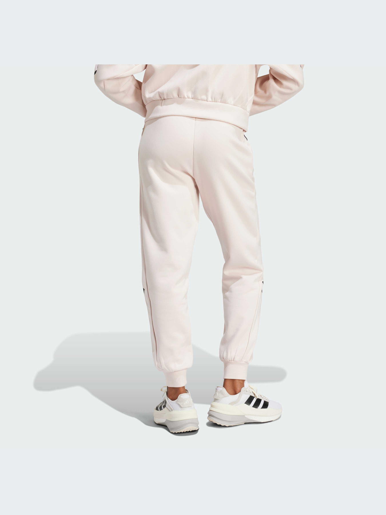 Брюки Adidas ZNE модель JF4788 Брюки Adidas ZNE модель JF4788 Фото