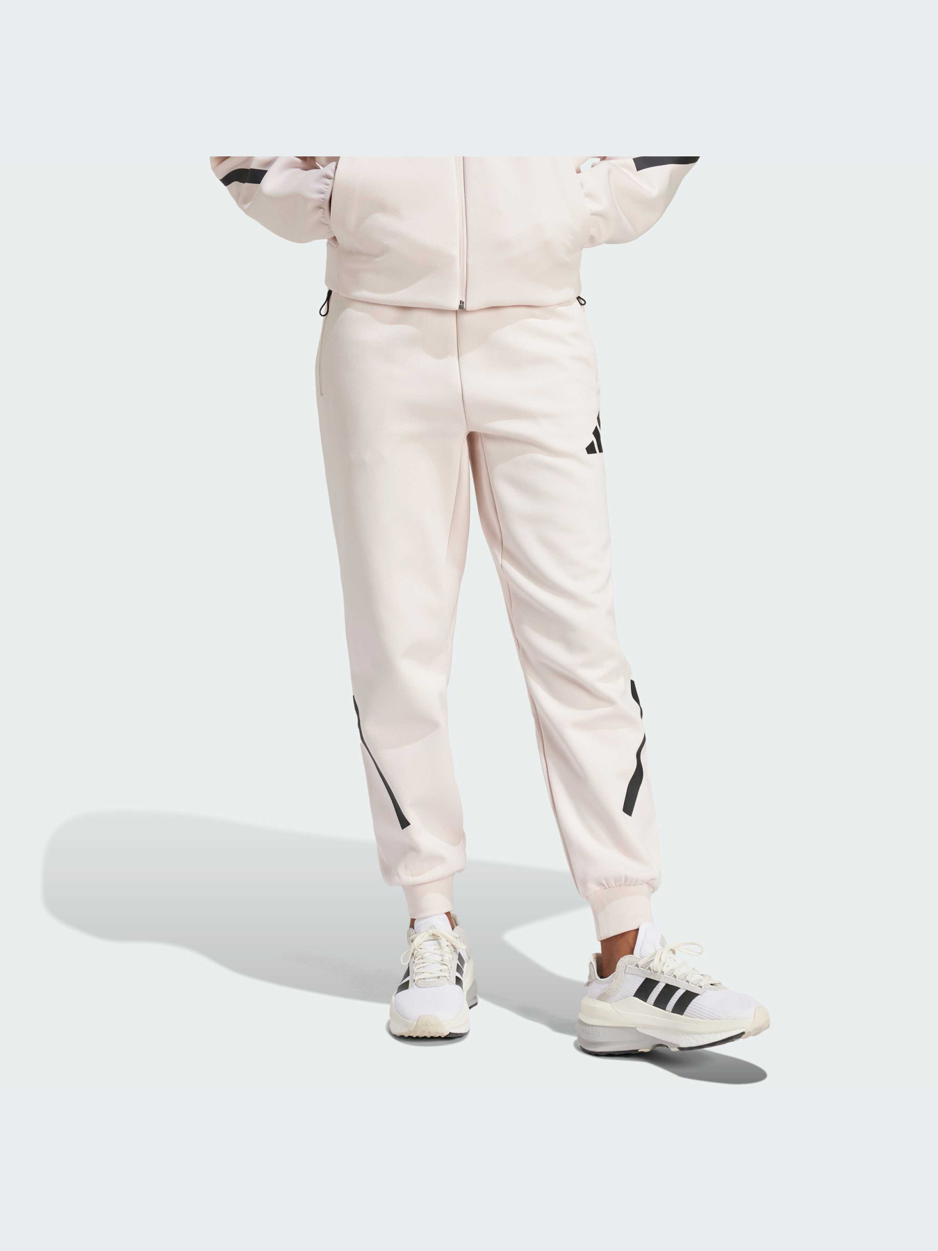 Брюки Adidas ZNE модель JF4788 Брюки Adidas ZNE модель JF4788 Фото