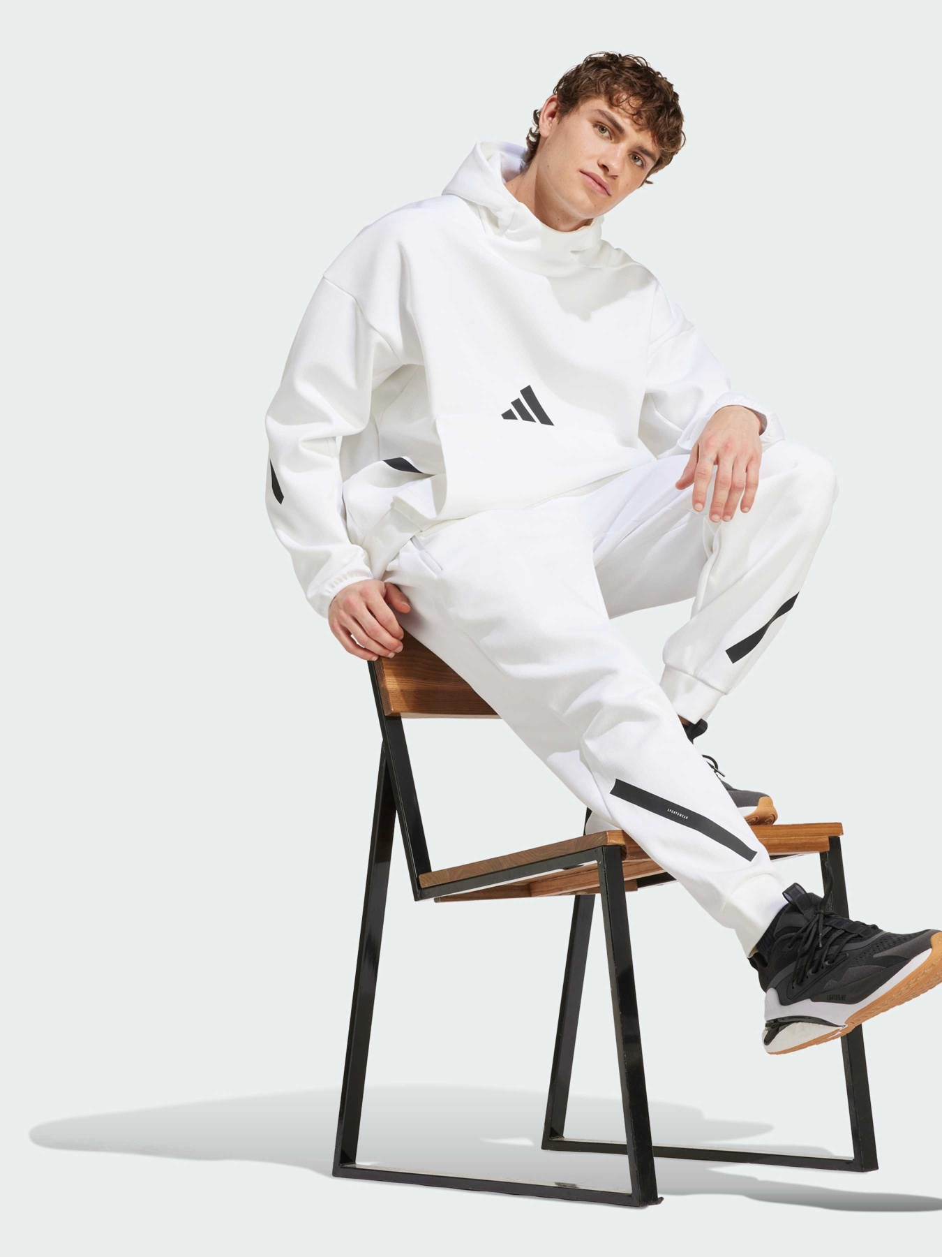 Брюки Adidas ZNE модель JF2449 Фото