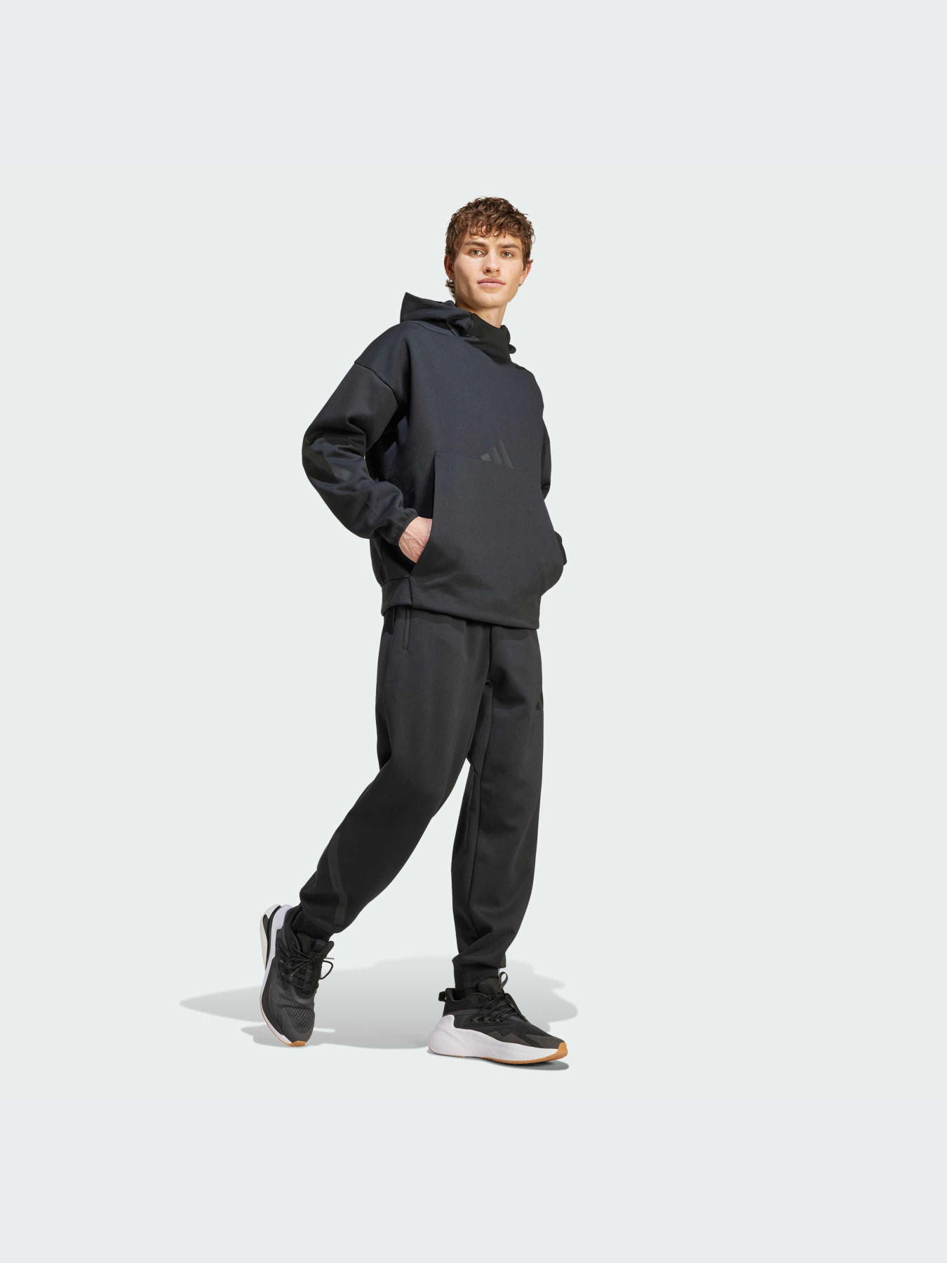 Худі та світшоти Adidas ZNE модель JE7537 Фото