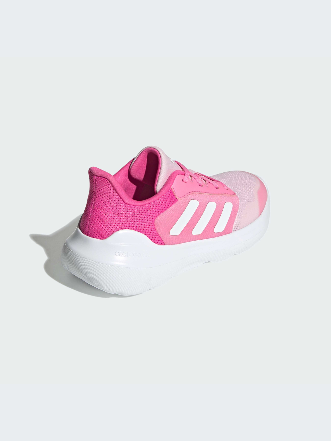 Кроссовки Adidas модель IE3550 Фото