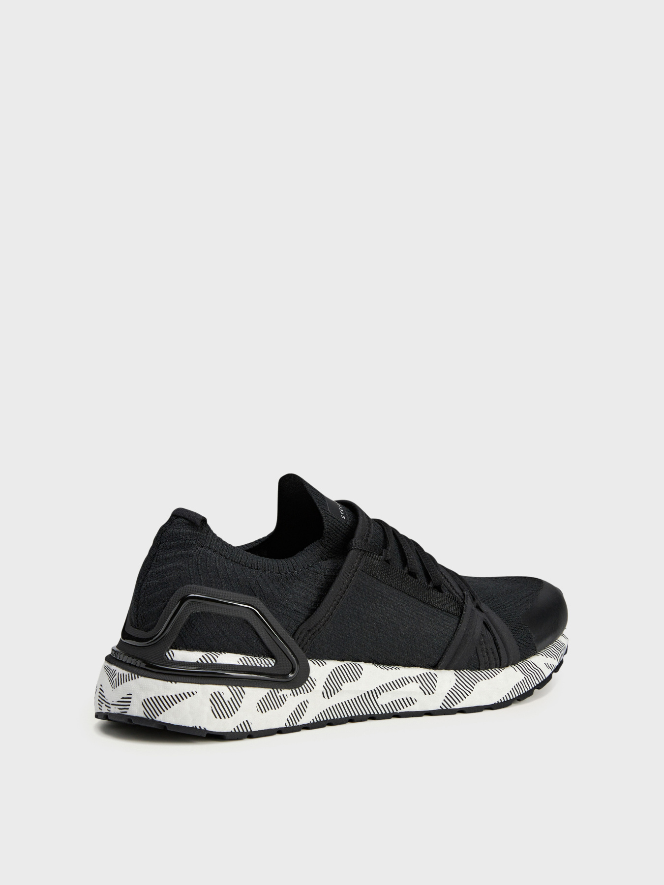 Кросівки Adidas Ultraboost модель IH0087 Фото