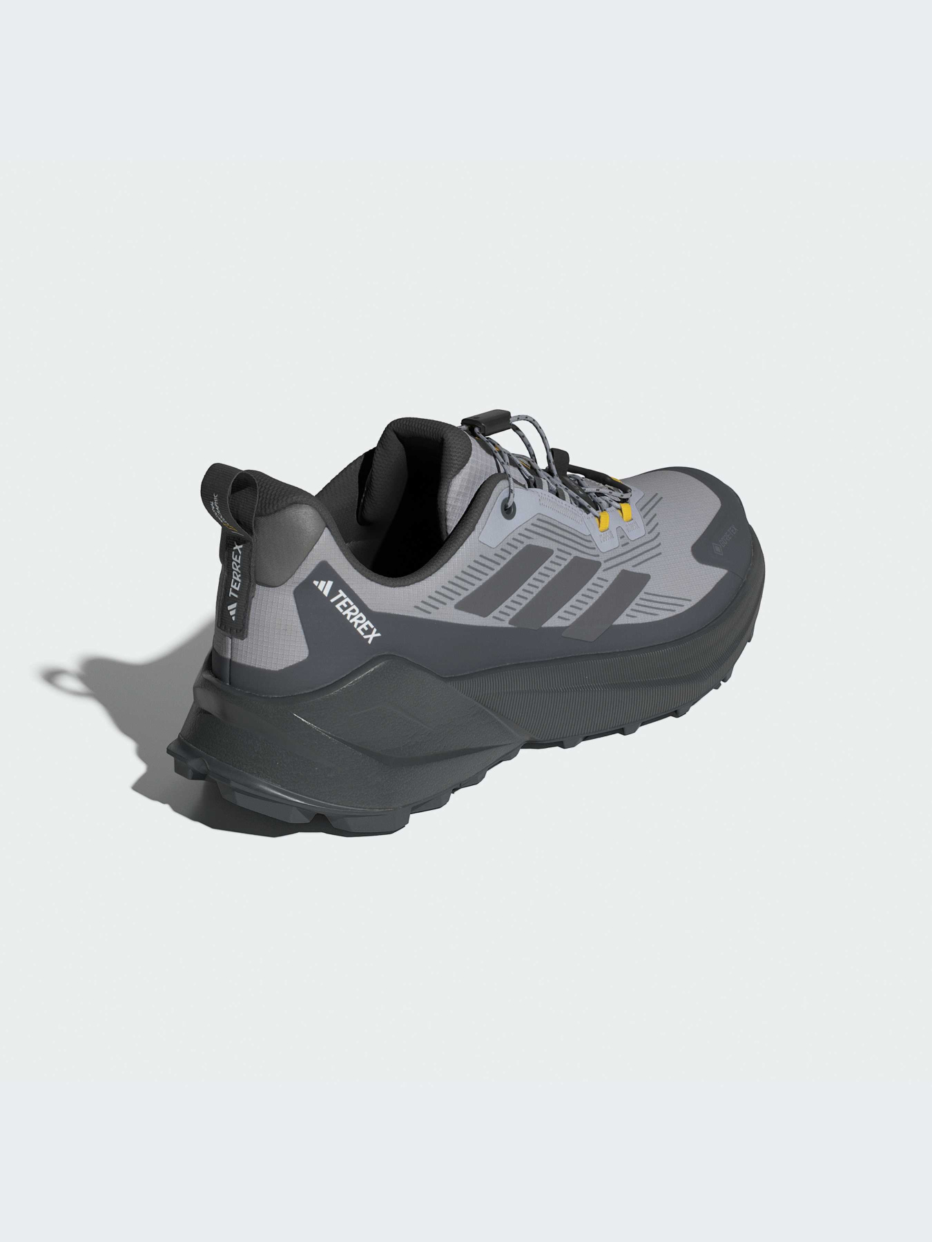 Кроссовки Adidas модель IH5009 Кроссовки Adidas модель IH5009 Фото