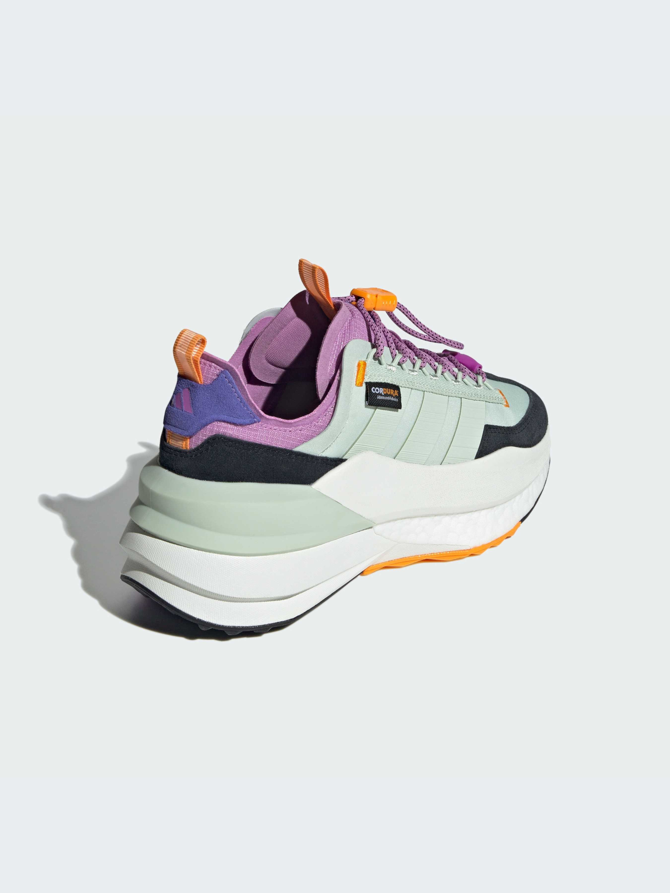 Кросівки Adidas AVRYN модель II0050 Фото