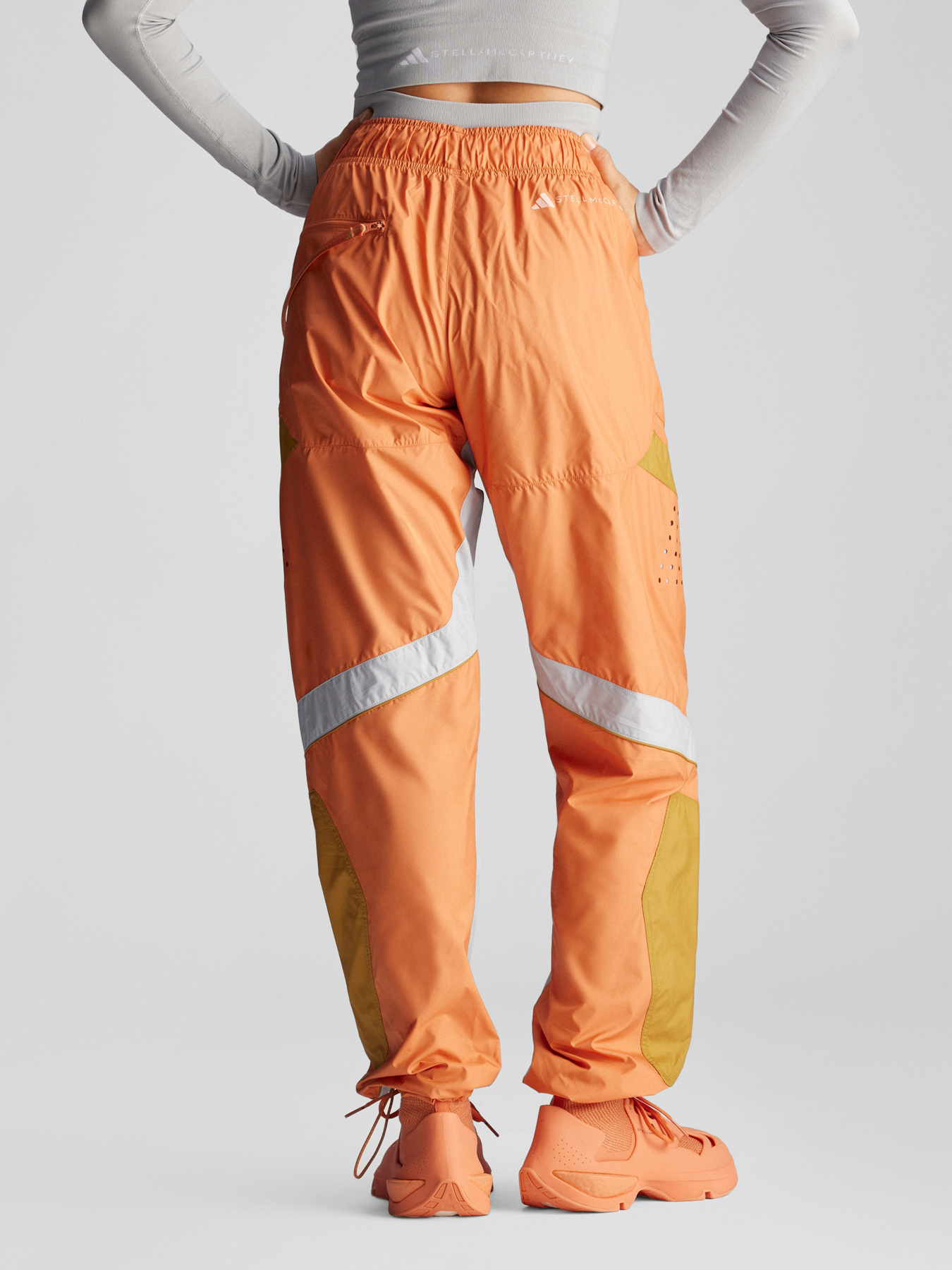 Штани Adidas модель IW9925 Фото