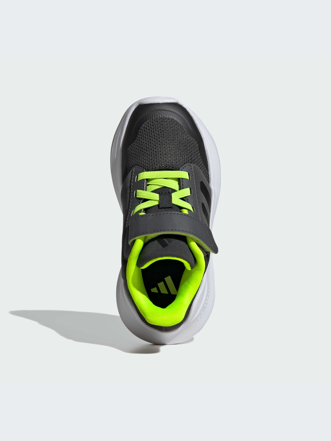 Кроссовки Adidas модель IE5987 Кроссовки Adidas модель IE5987 Фото