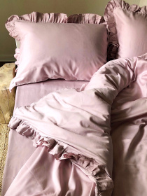 Комплект постільної білизни з рюшами рожевий Cozy модель 8047993 Фото