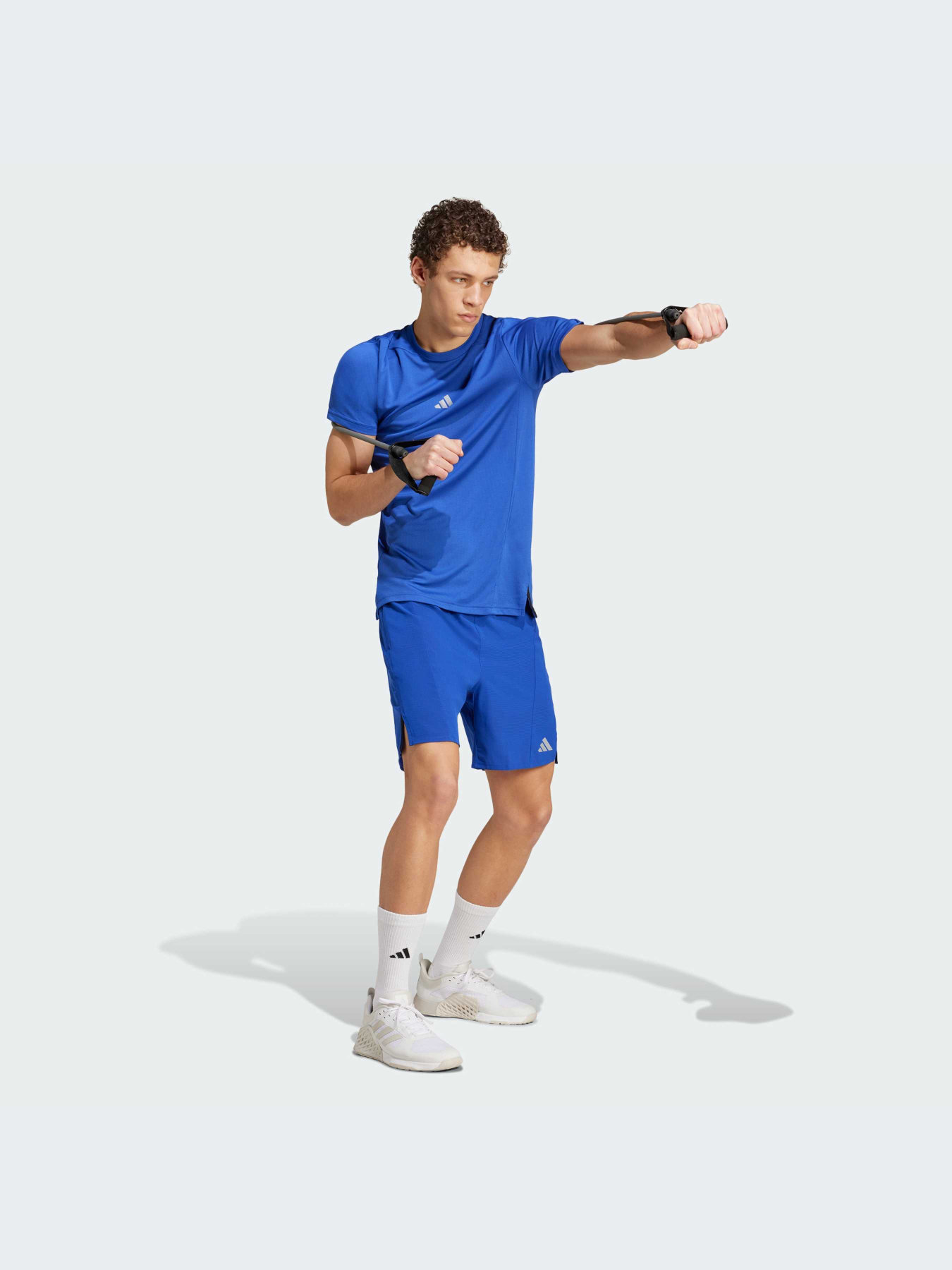 Шорты Adidas модель IX9117 Шорты Adidas модель IX9117 Фото