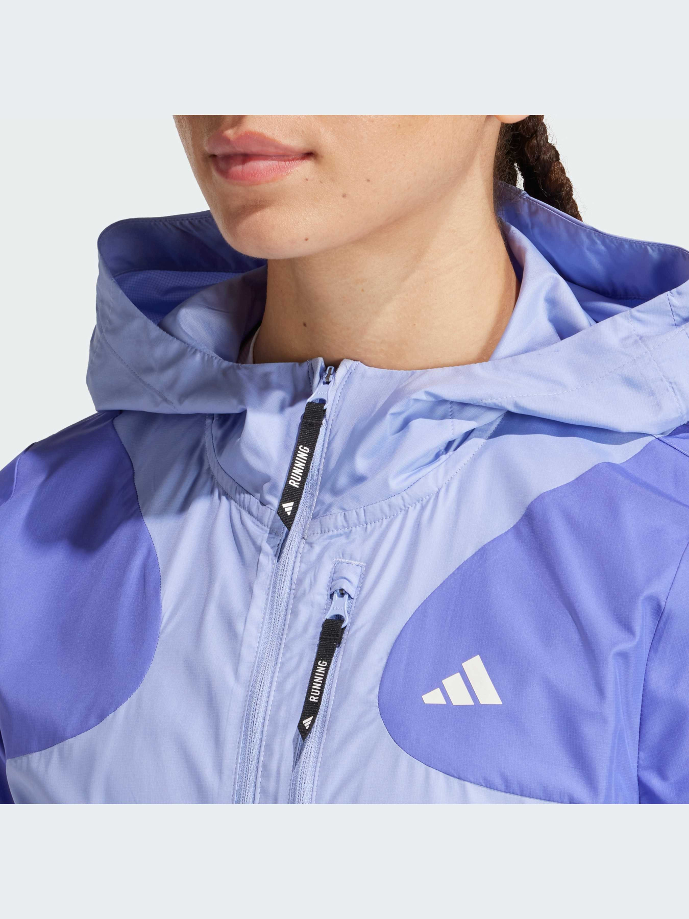 Куртки и дубленки Adidas модель IW0034 Куртки и дубленки Adidas модель IW0034 Фото