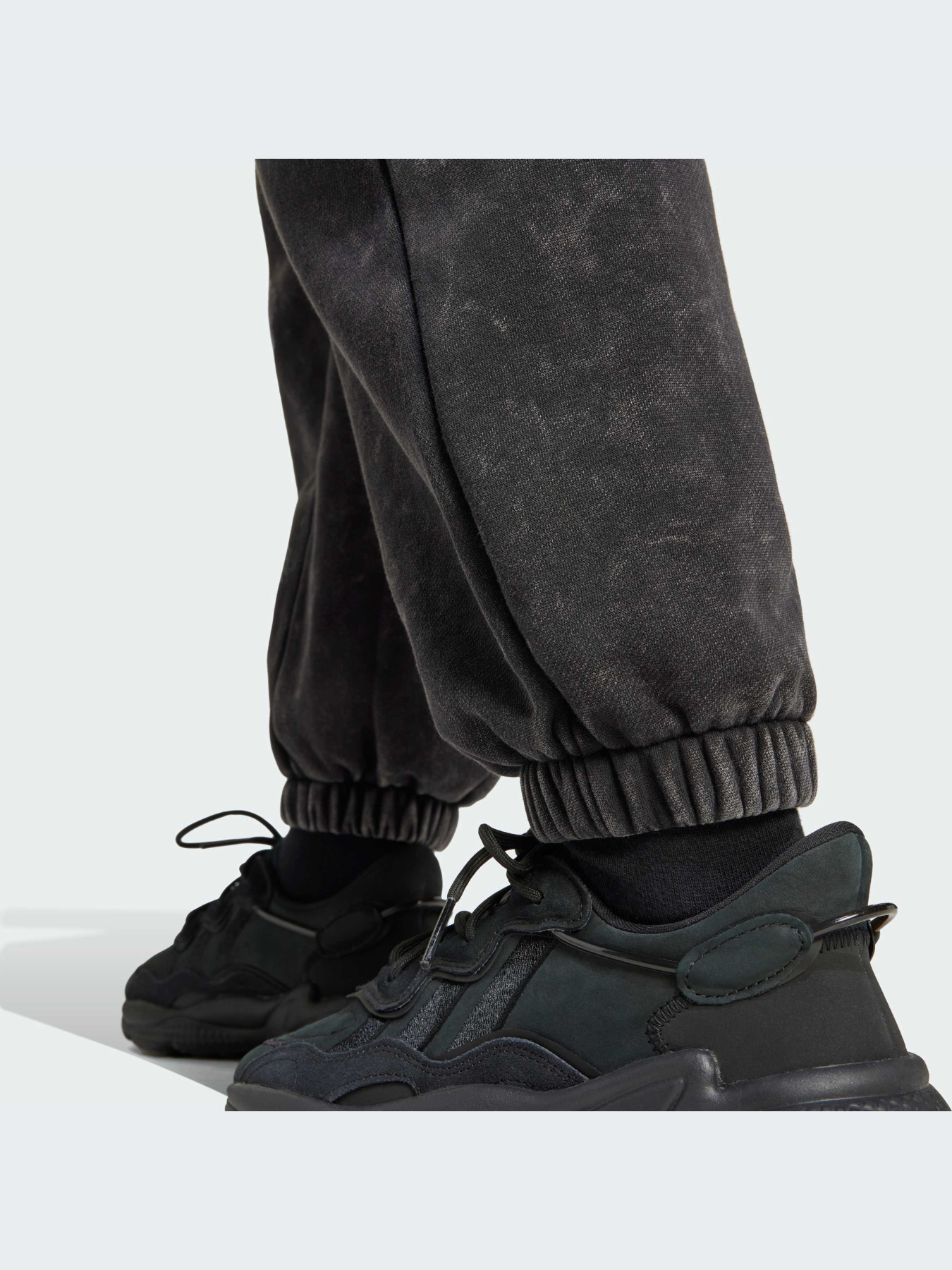 Штани Adidas модель IW5563 Фото