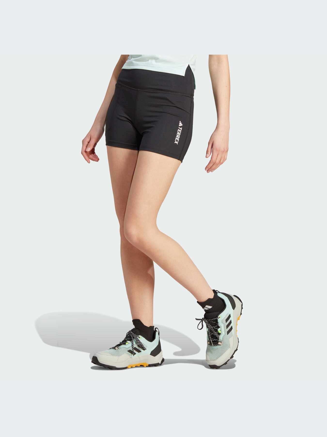 Шорты Adidas модель IB1892 Фото