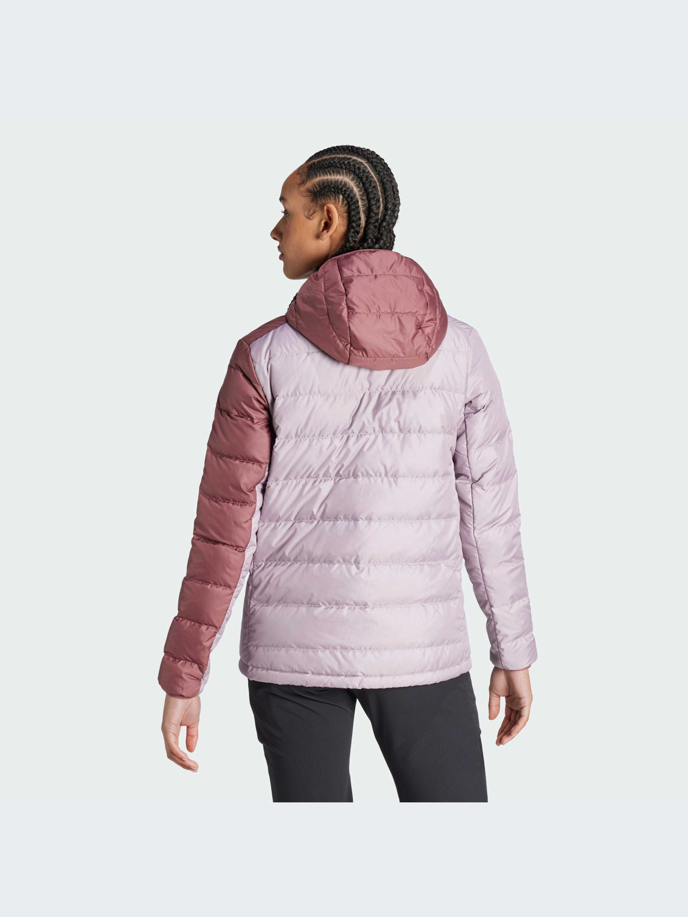 Куртки та дублянки Adidas модель JE6717 Куртки та дублянки Adidas модель JE6717 Фото
