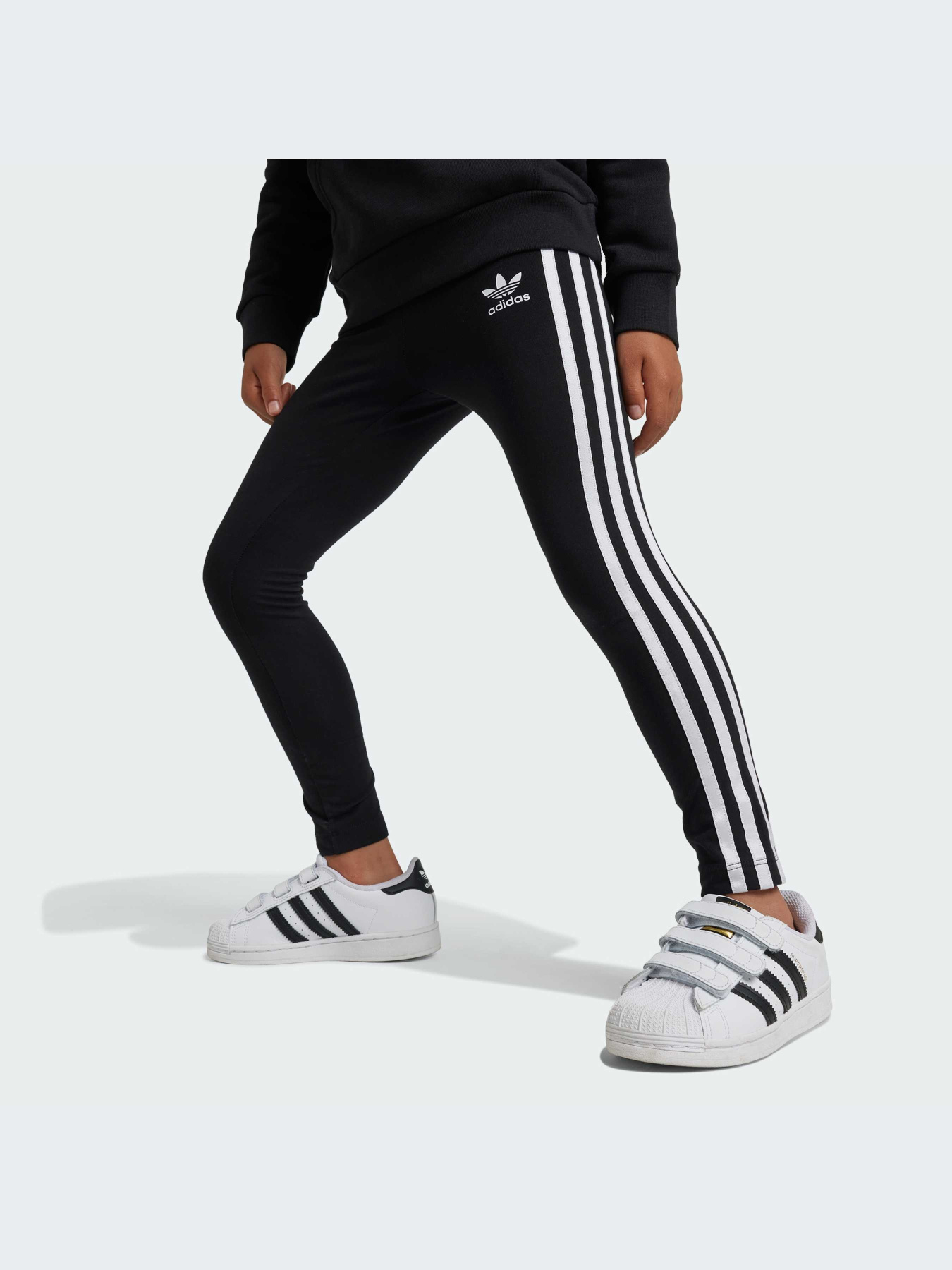 Костюмы Adidas Adicolor модель IY2439 Костюмы Adidas Adicolor модель IY2439 Фото