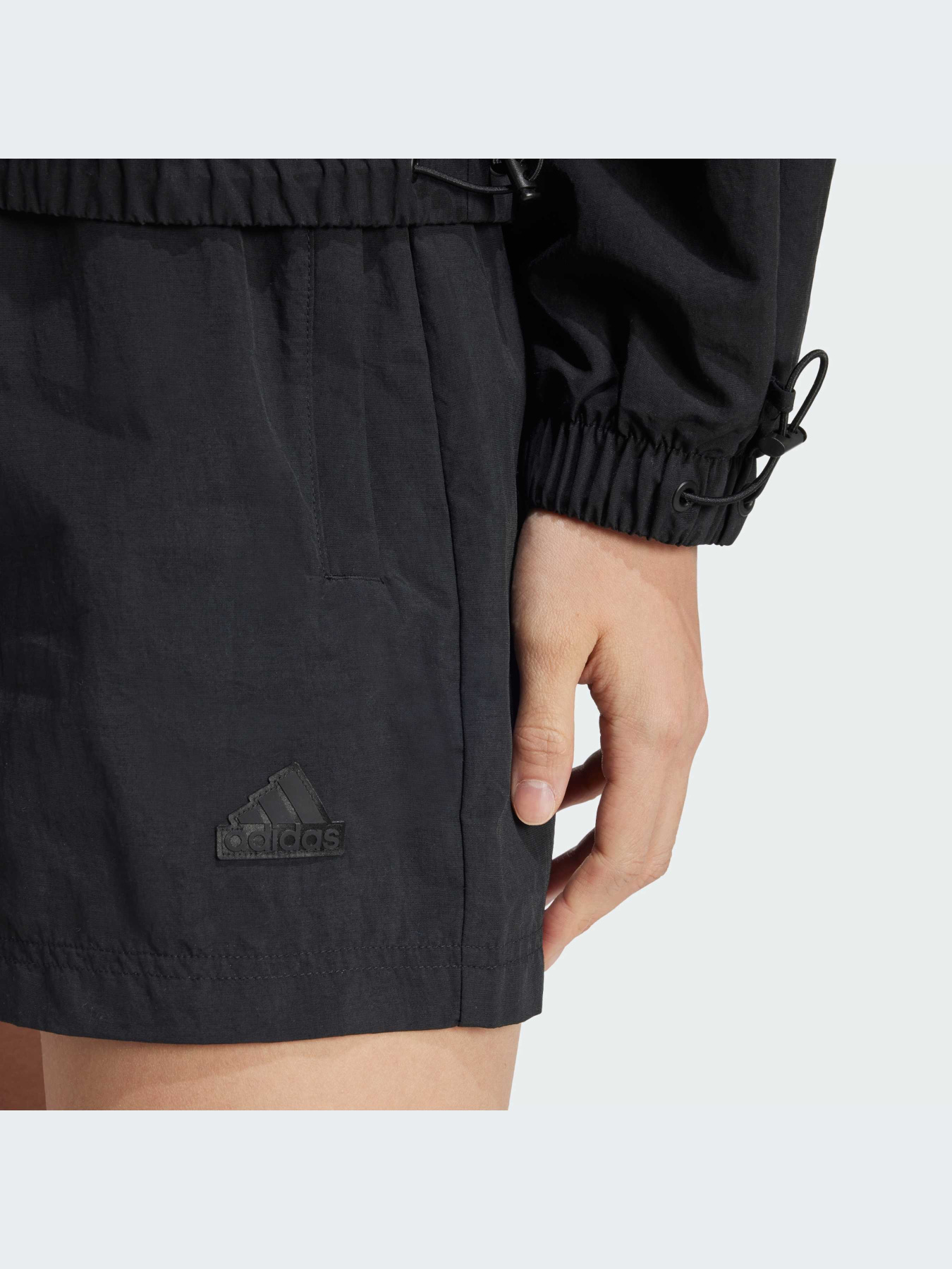 Шорты Adidas модель IV9782 Фото