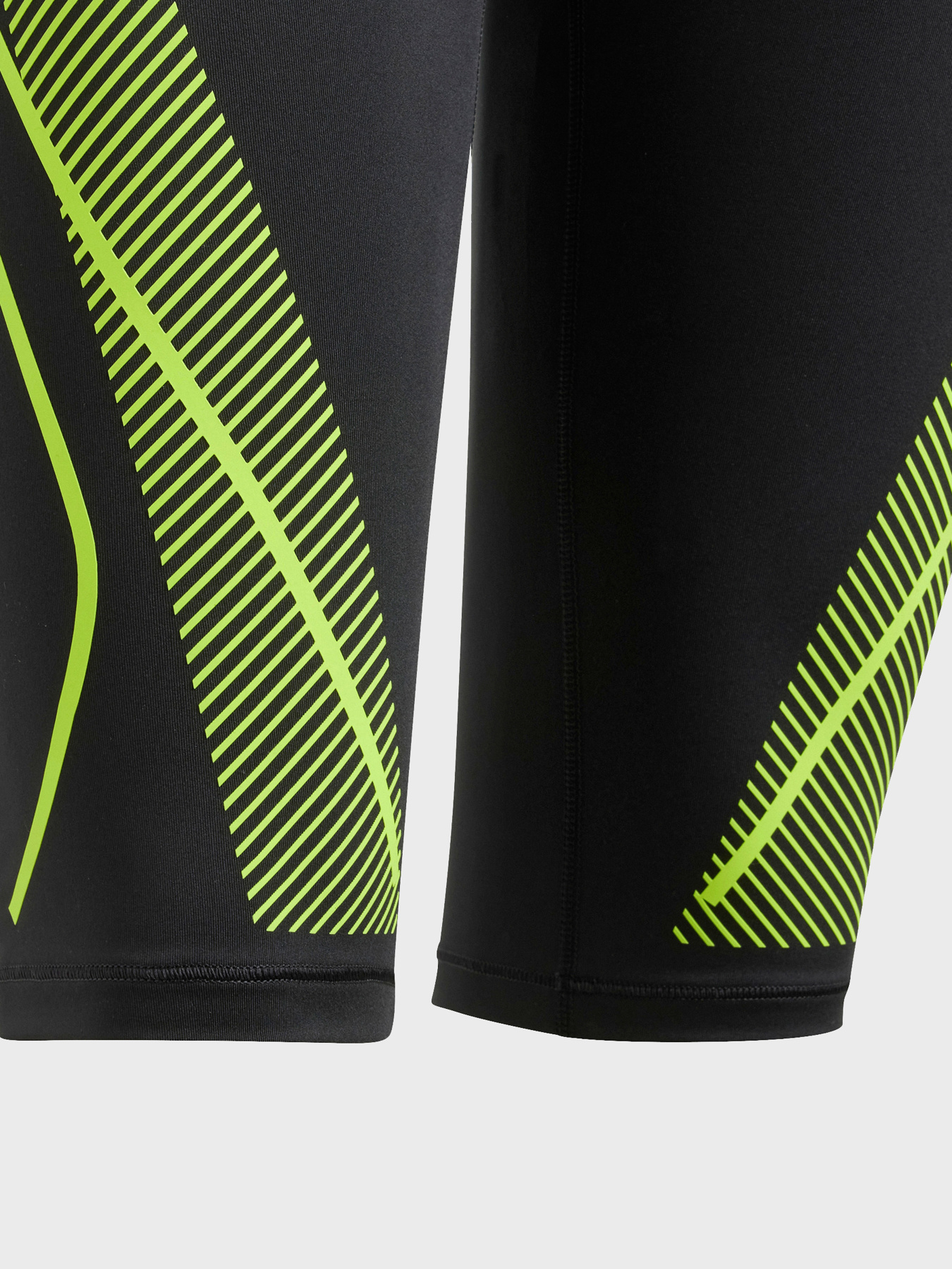 Шорты Adidas модель IZ0175 Фото