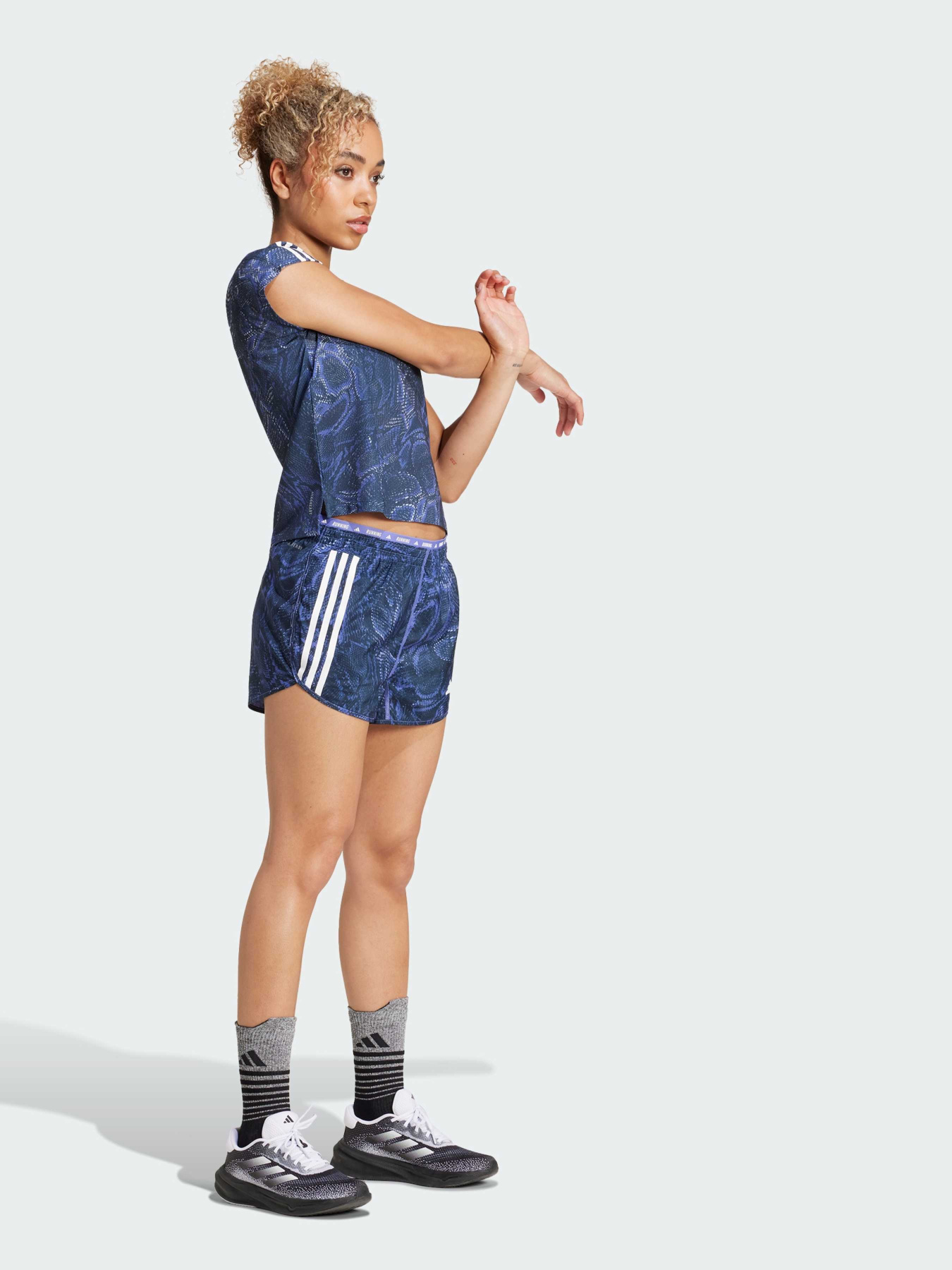Шорты Adidas модель IV9988 Фото