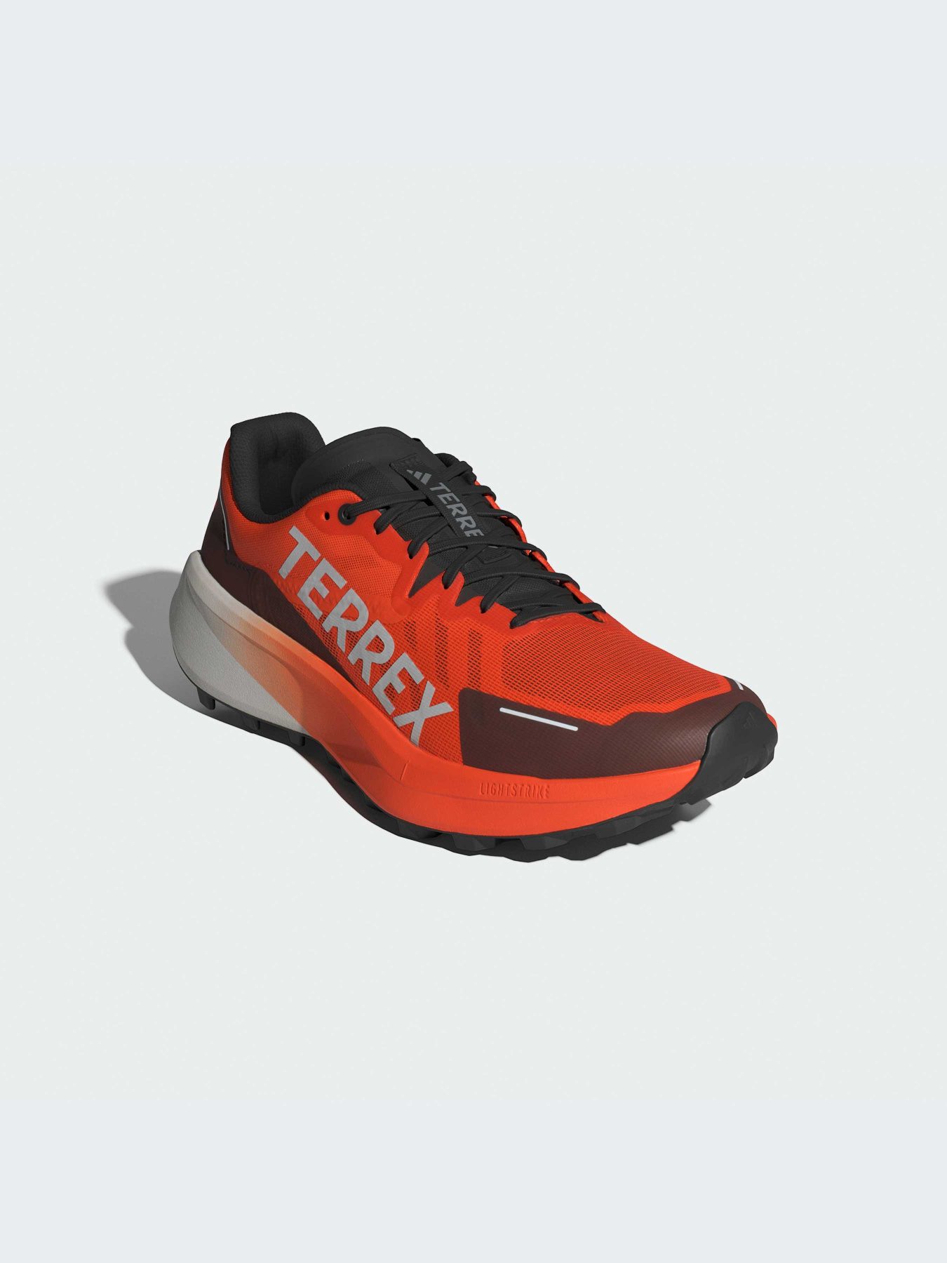 Кроссовки Adidas Terrex модель IG8841 Кроссовки Adidas Terrex модель IG8841 Фото
